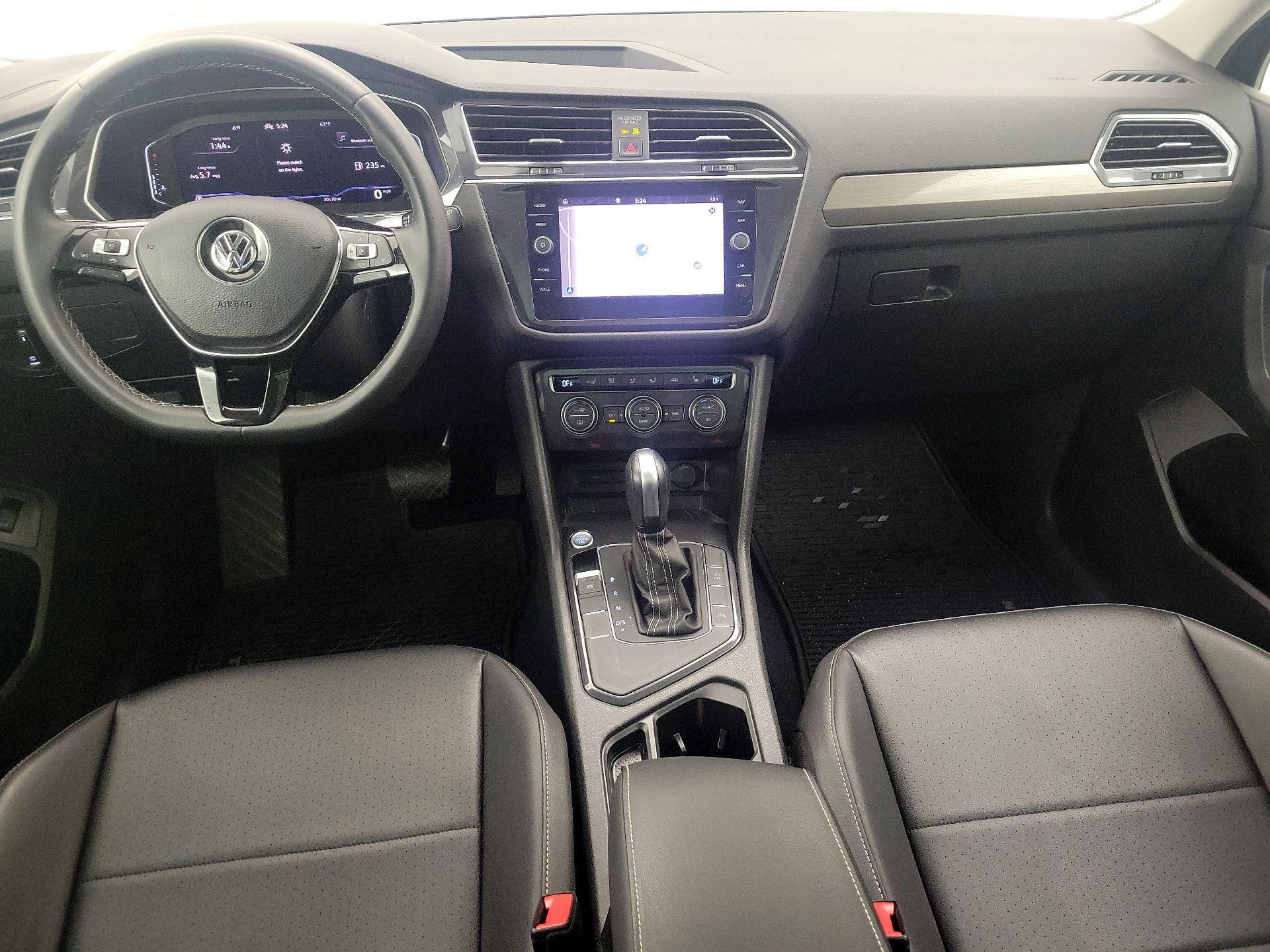 Thumbnail: 2021 Volkswagen Tiguan - 9