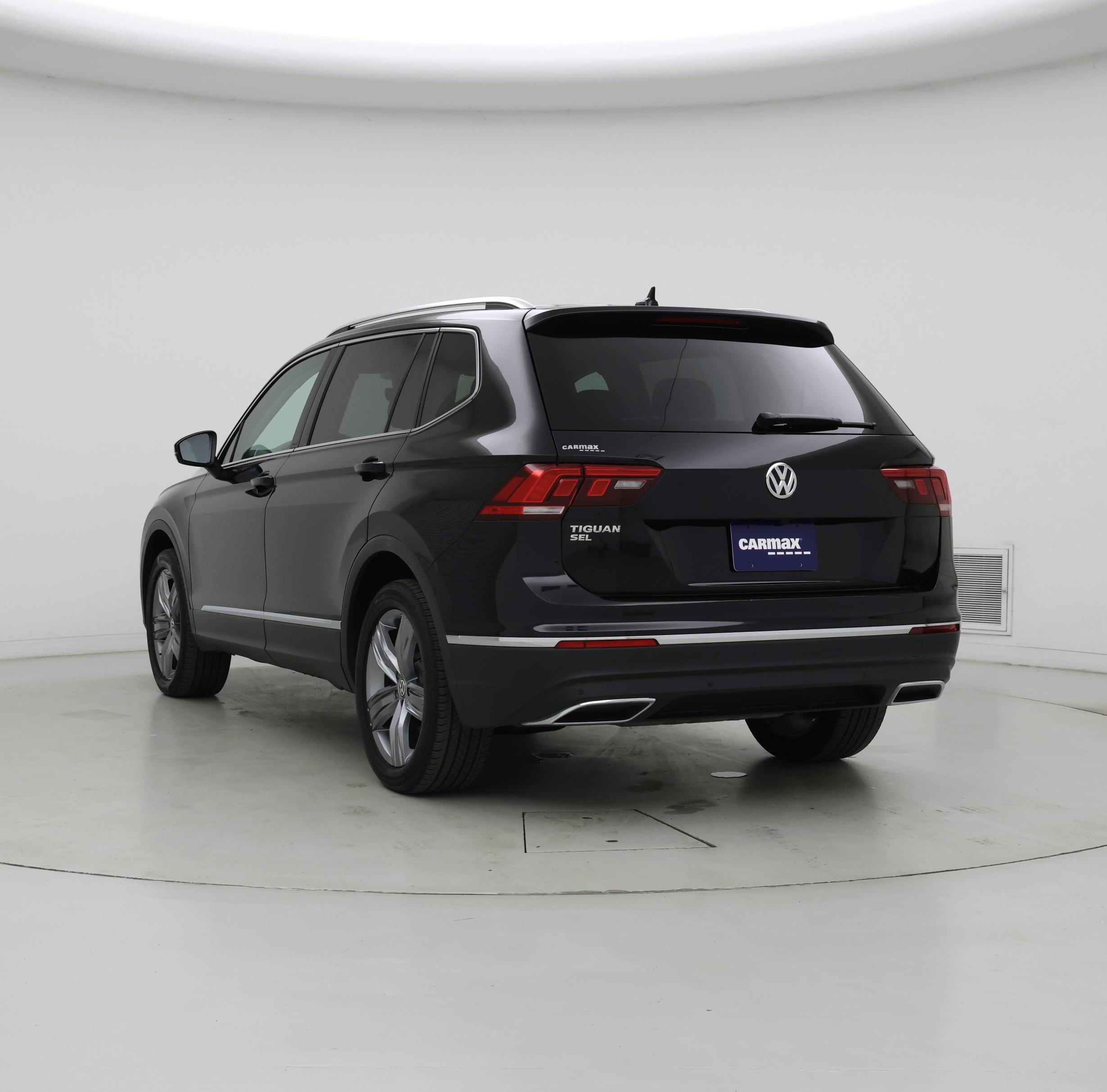 Thumbnail: 2021 Volkswagen Tiguan - 2