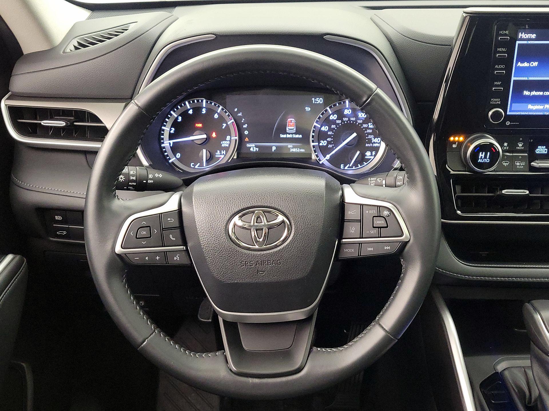 Thumbnail: 2022 Toyota Highlander - 10