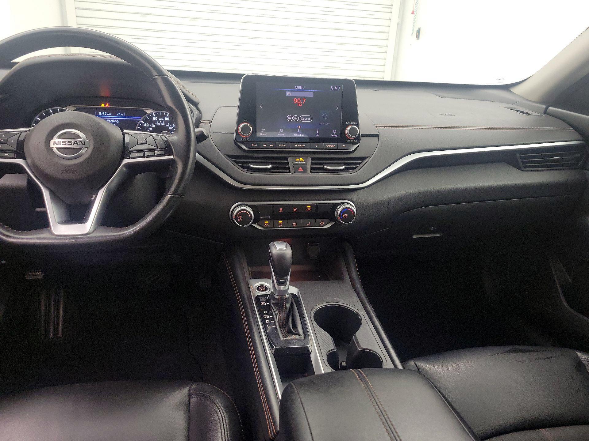 Thumbnail: 2020 Nissan Altima - 9