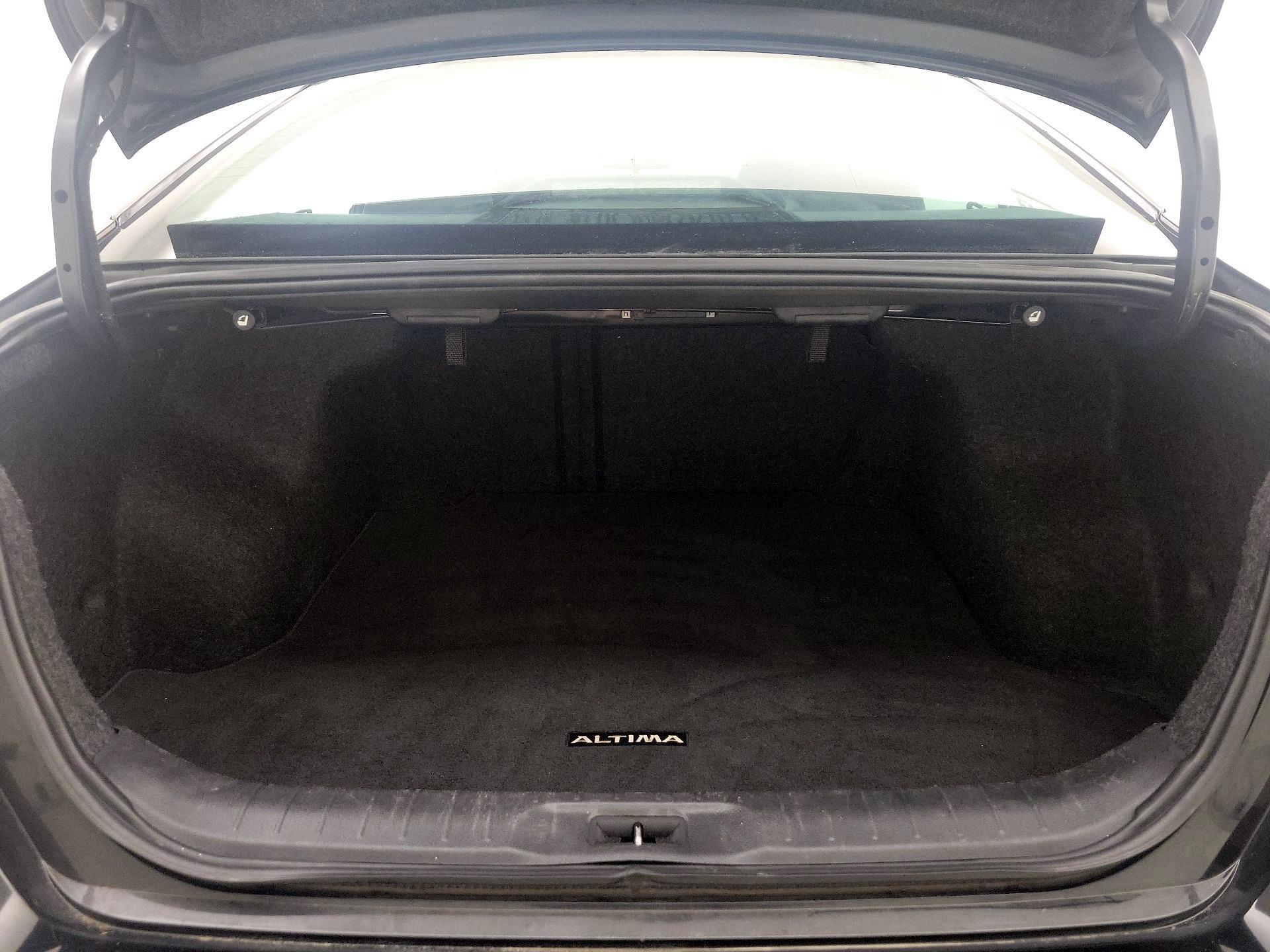 Thumbnail: 2020 Nissan Altima - 20