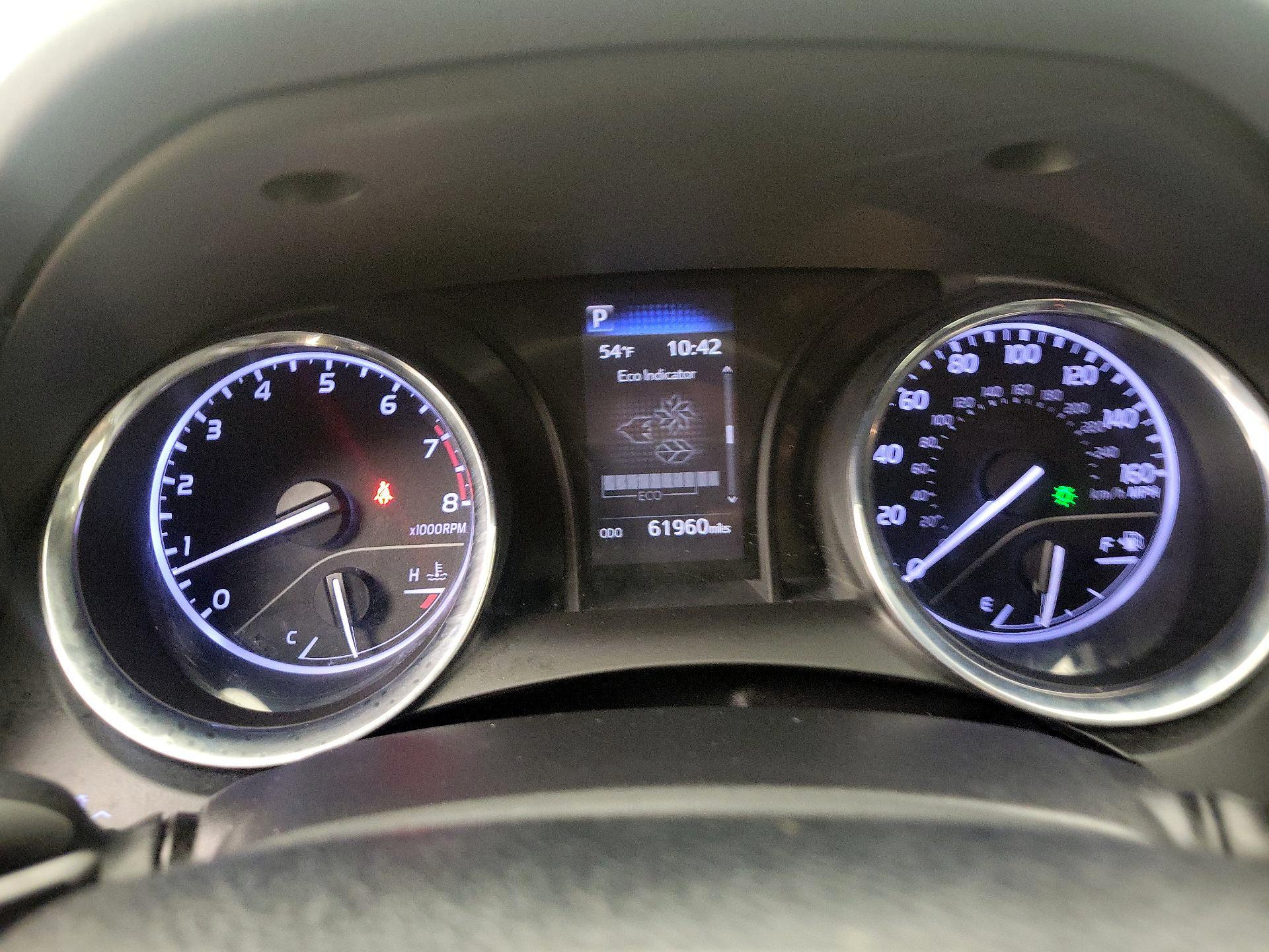 Thumbnail: 2019 Toyota Camry - 9