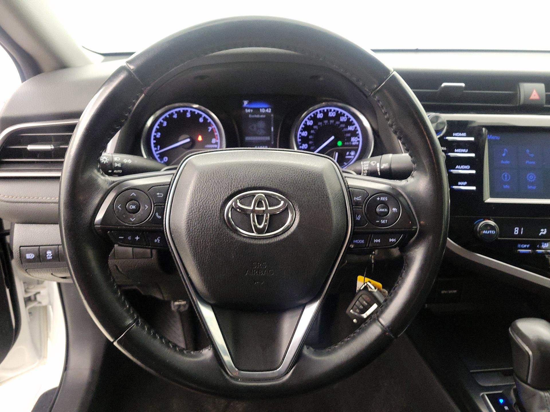 Thumbnail: 2019 Toyota Camry - 10