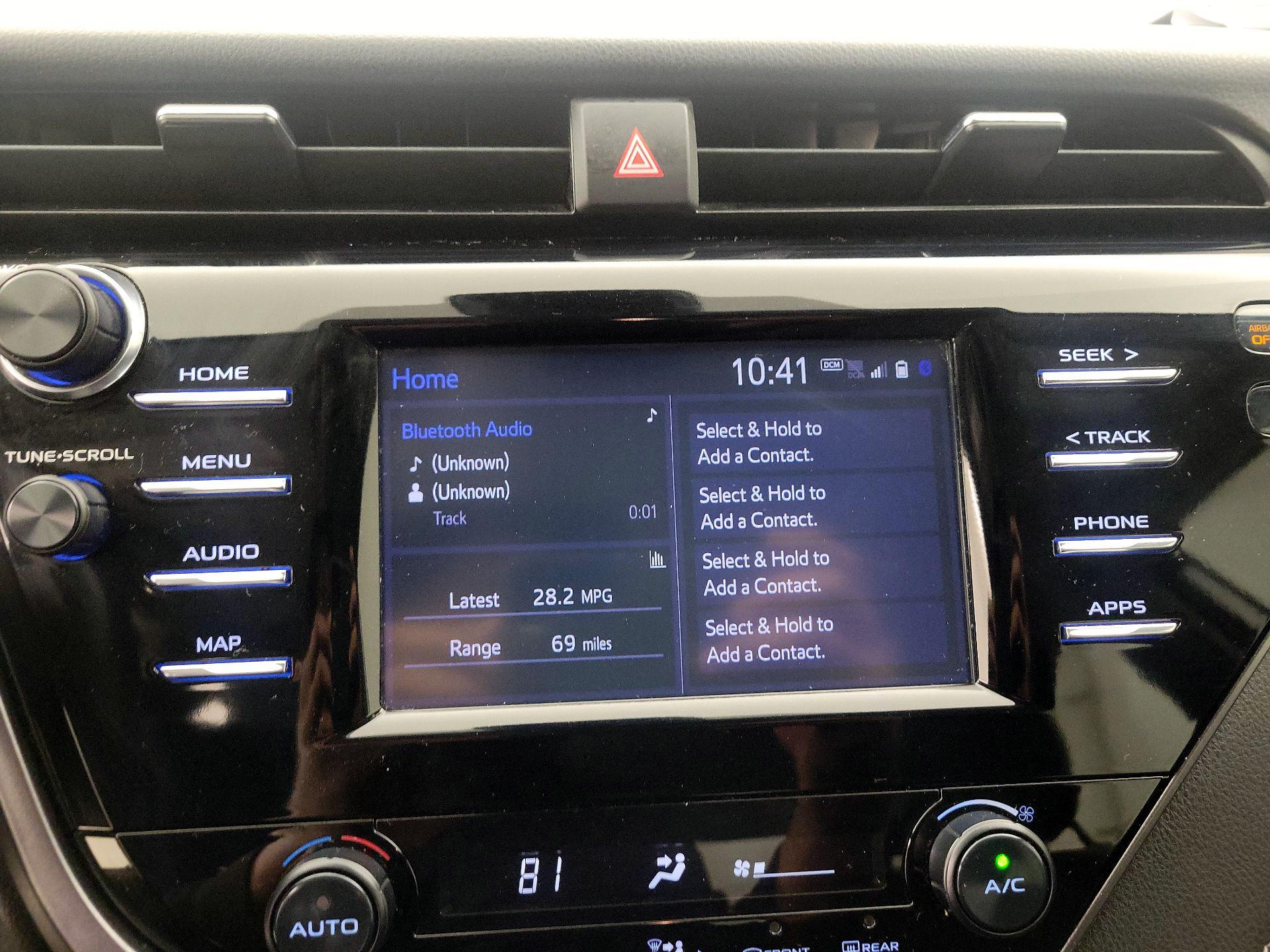 Thumbnail: 2019 Toyota Camry - 15