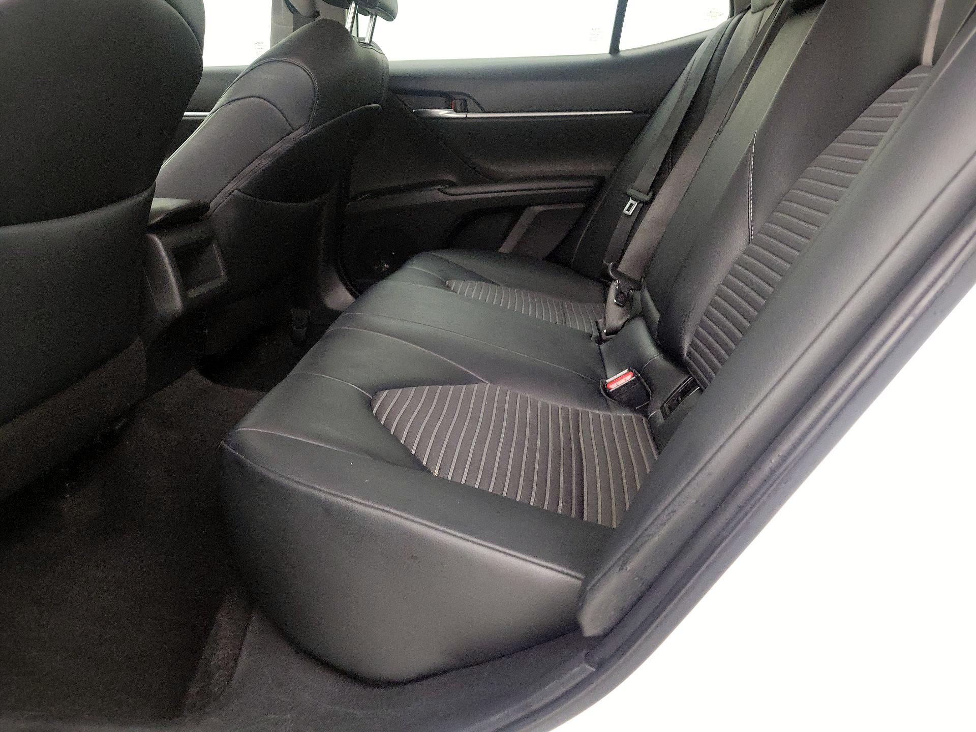 Thumbnail: 2019 Toyota Camry - 19