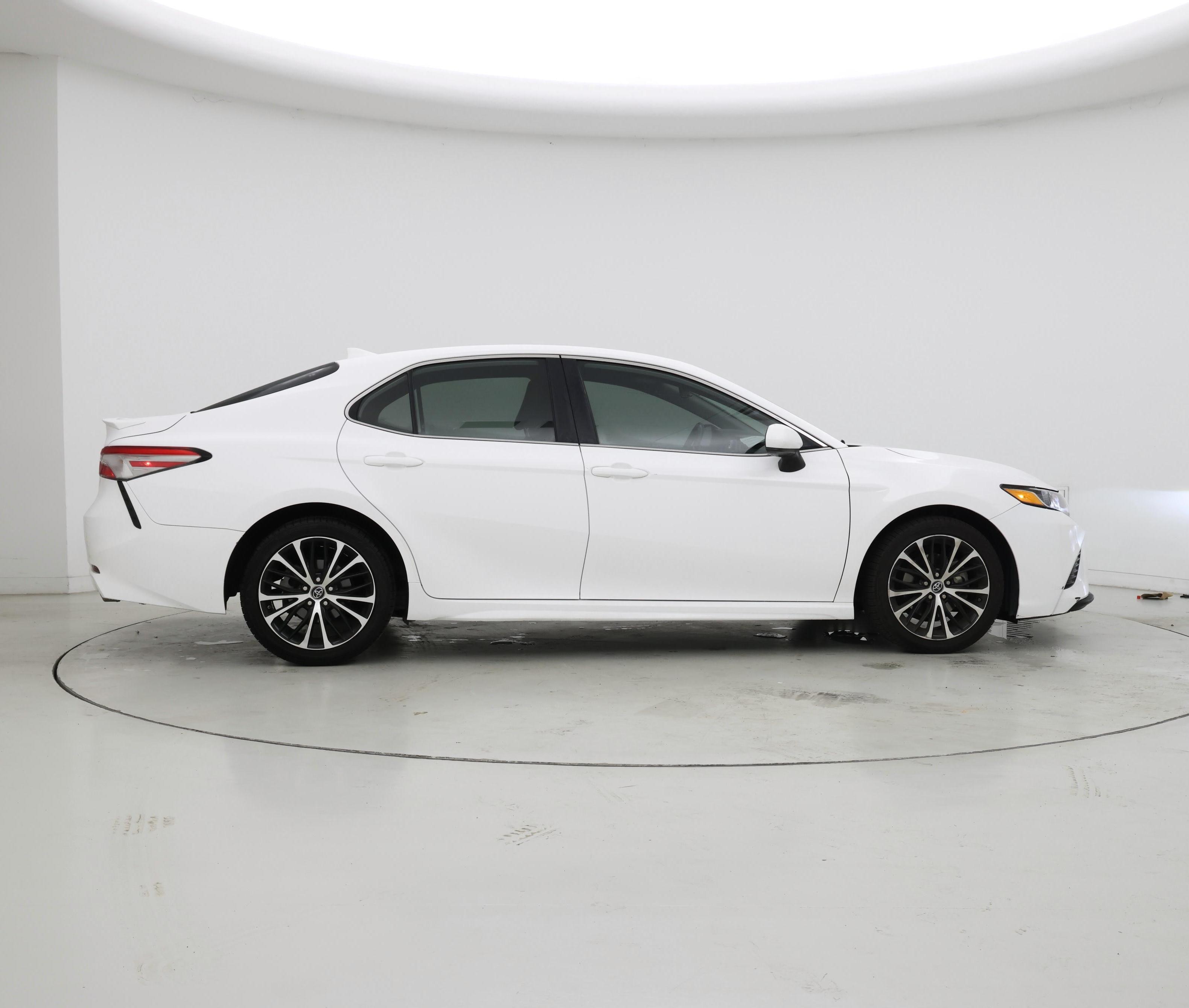 Thumbnail: 2019 Toyota Camry - 7