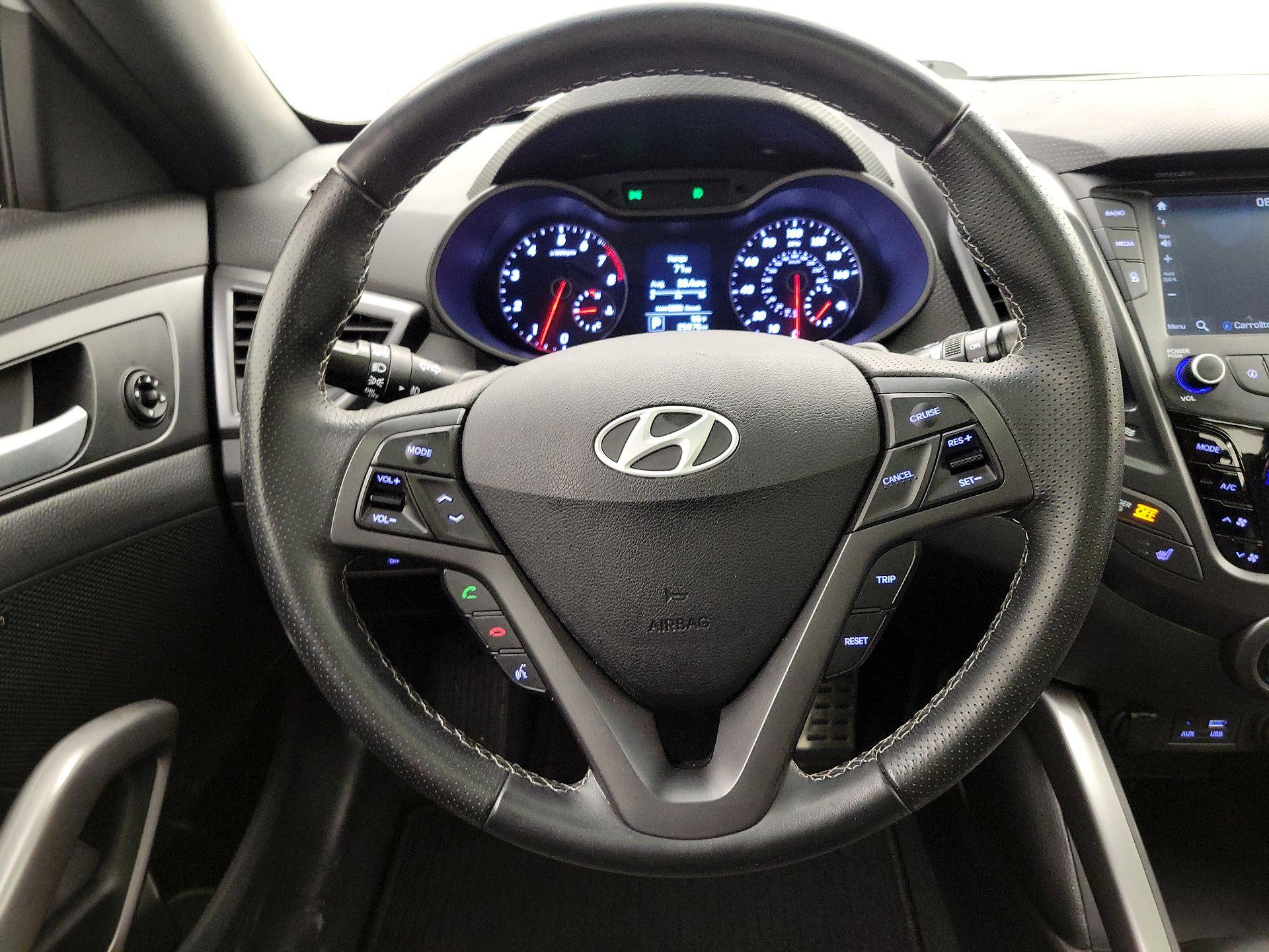 Thumbnail: 2017 Hyundai Veloster - 10