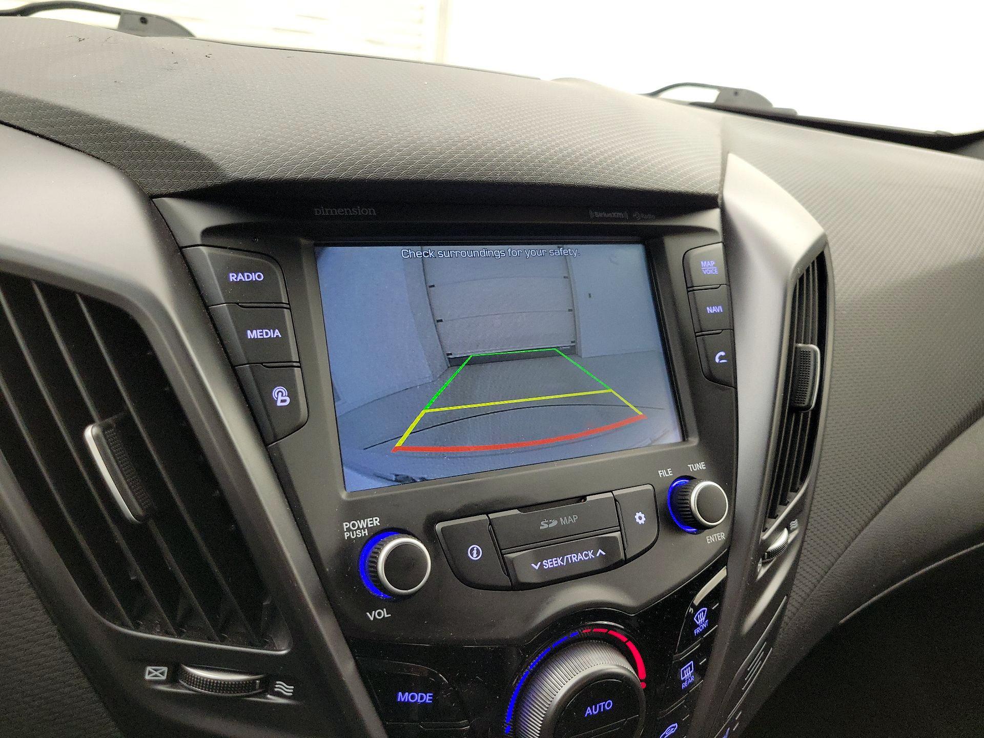 Thumbnail: 2017 Hyundai Veloster - 15