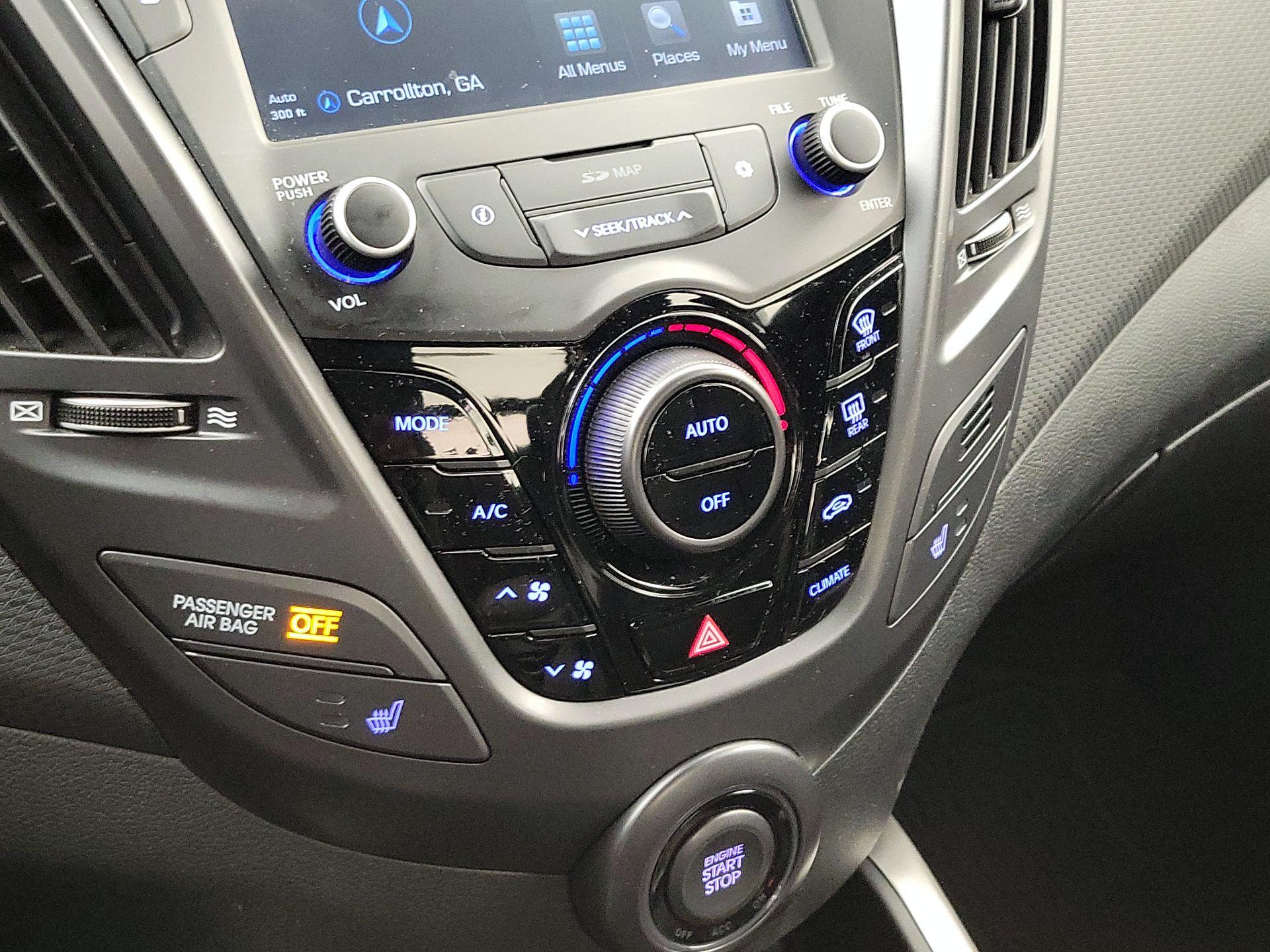 Thumbnail: 2017 Hyundai Veloster - 17