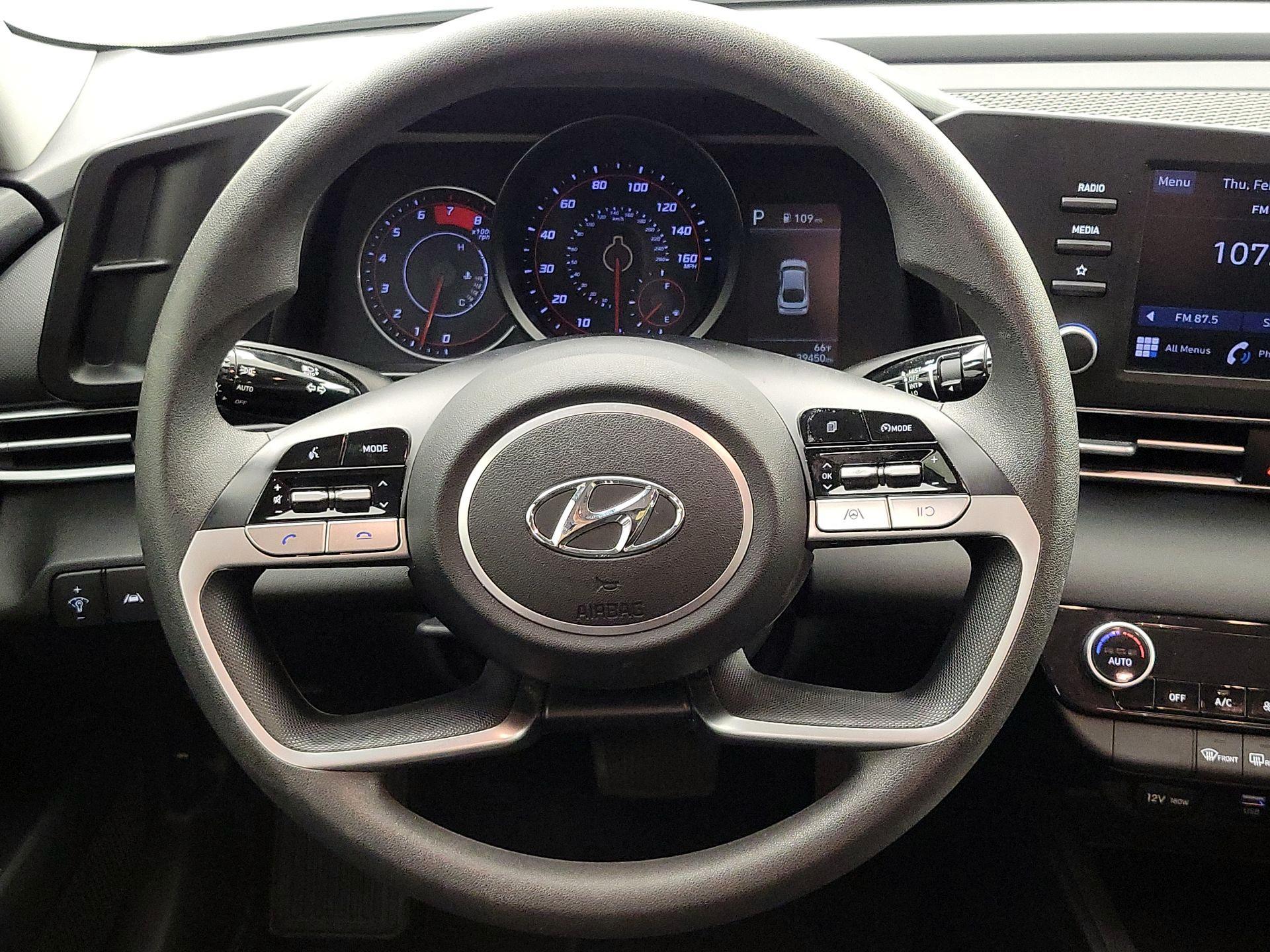 Thumbnail: 2023 Hyundai Elantra - 10