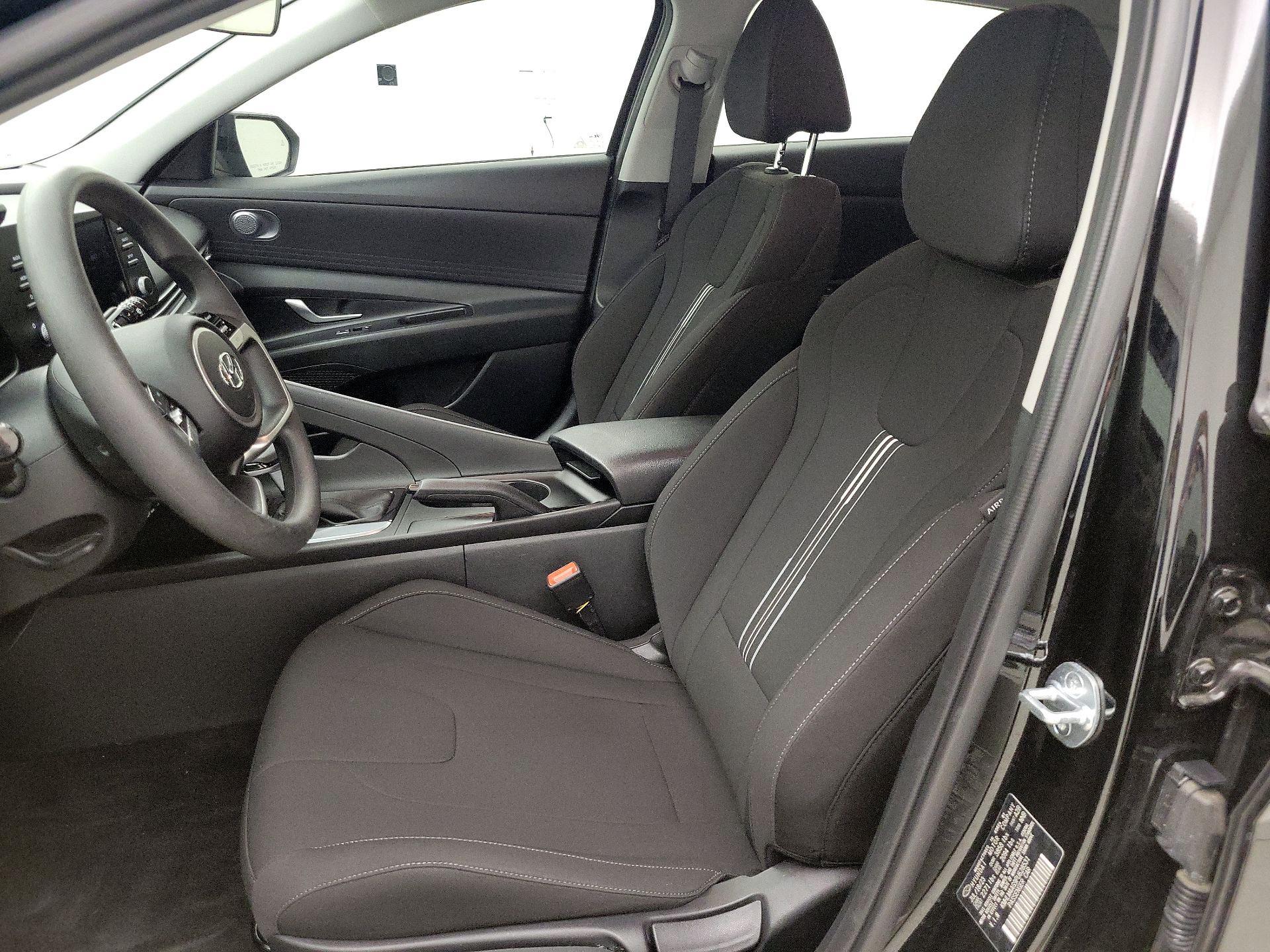 Thumbnail: 2023 Hyundai Elantra - 11