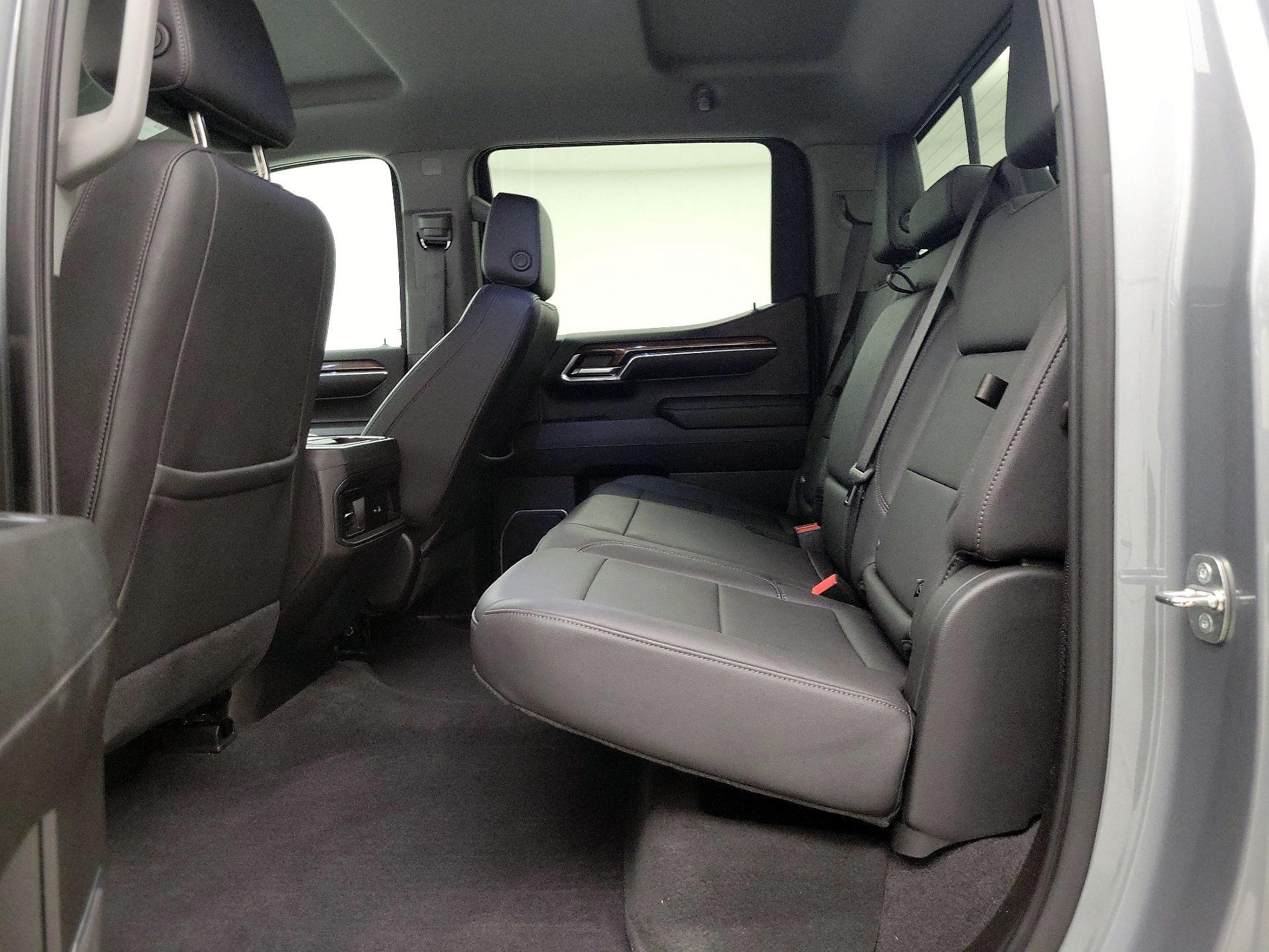 Thumbnail: 2024 Chevrolet Silverado 1500 - 20