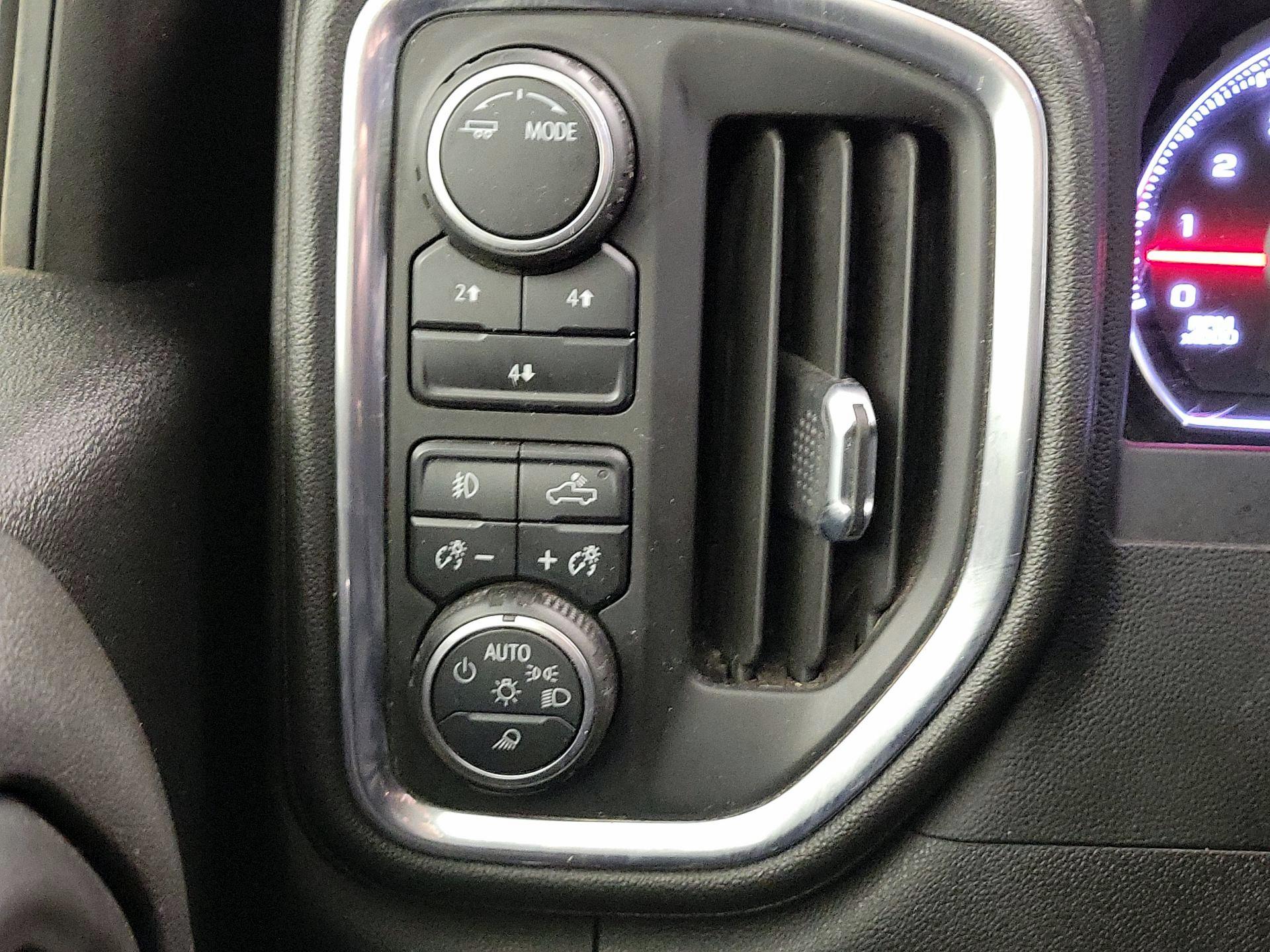 Thumbnail: 2022 Chevrolet Silverado 2500 - 13