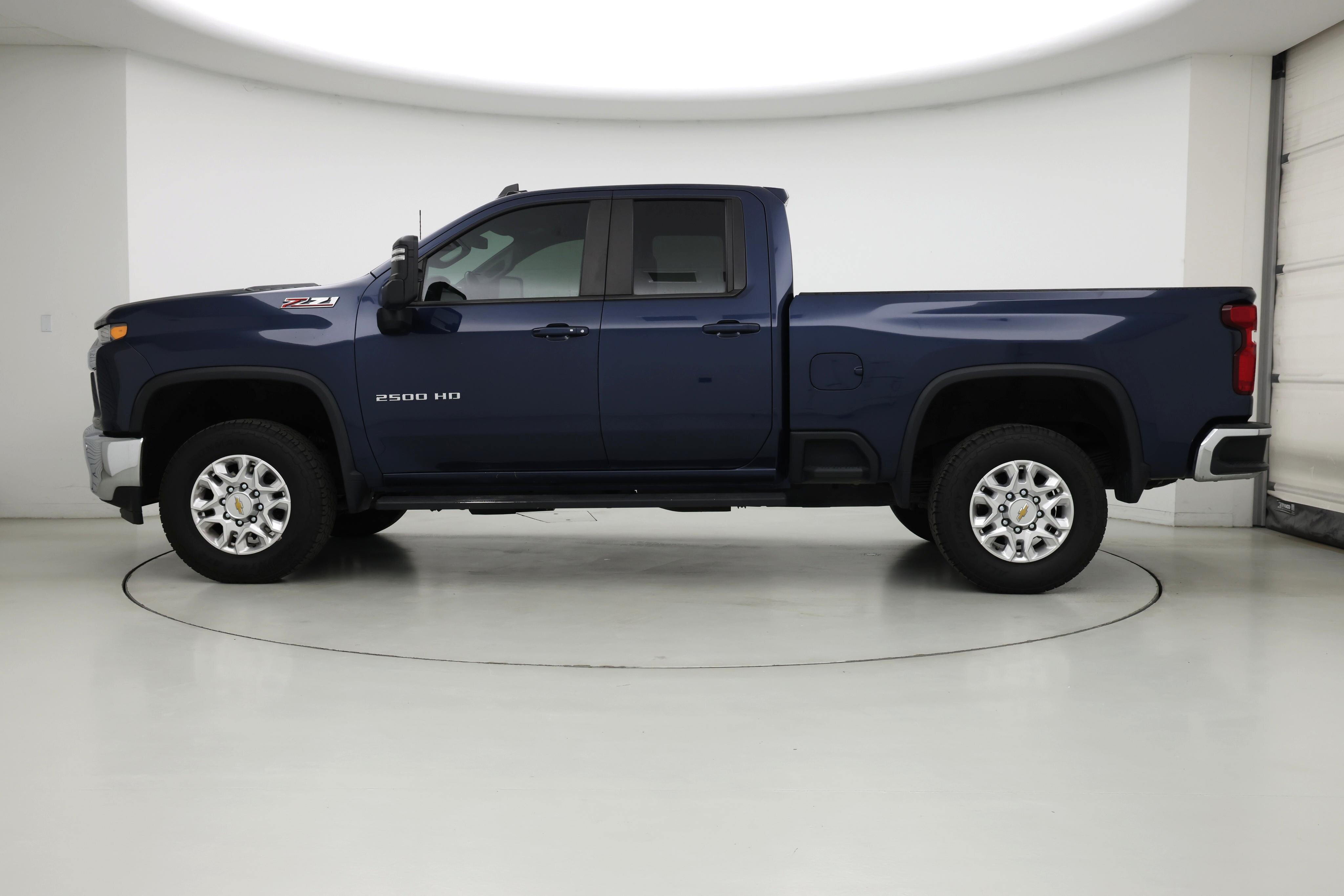 Thumbnail: 2022 Chevrolet Silverado 2500 - 3