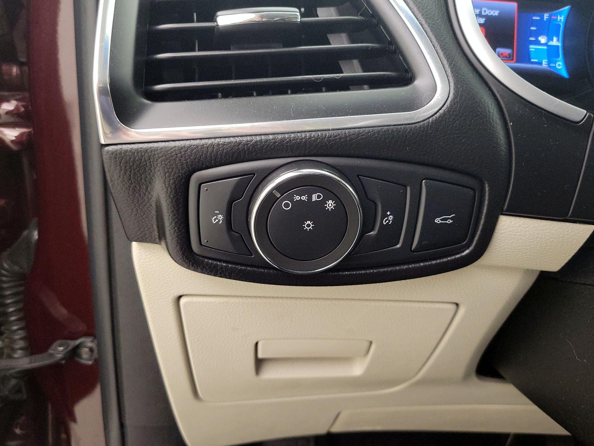 Thumbnail: 2017 Ford Edge - 13