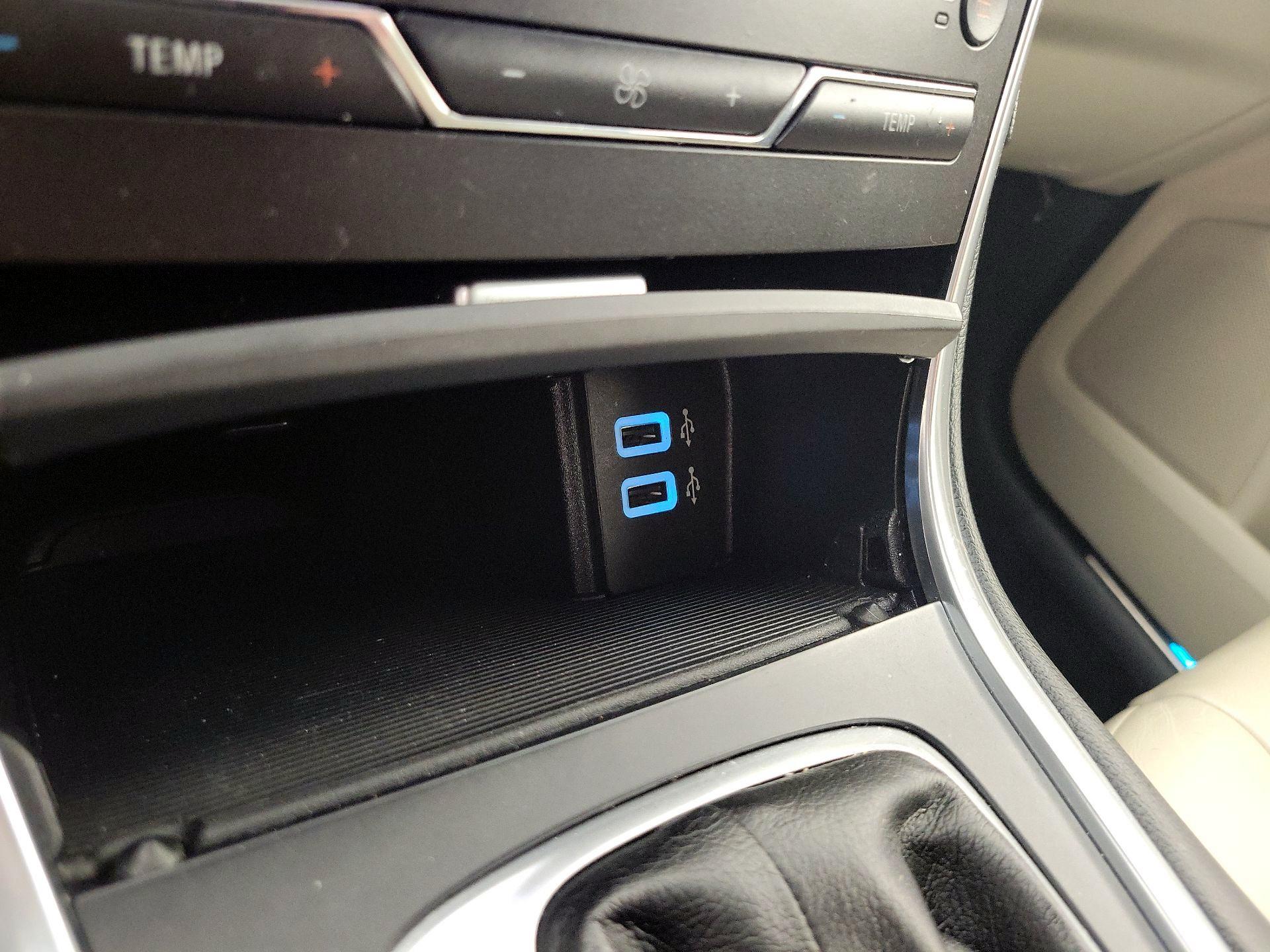 Thumbnail: 2017 Ford Edge - 19