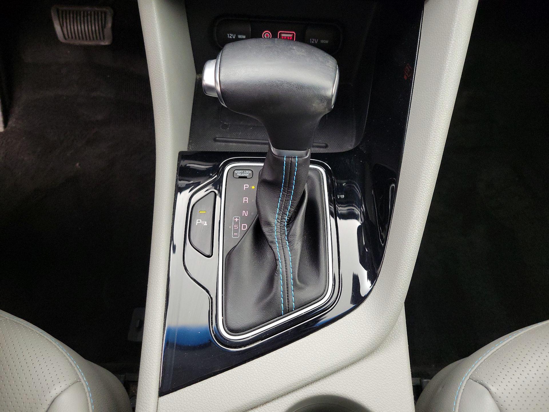 Thumbnail: 2019 Kia Niro - 18