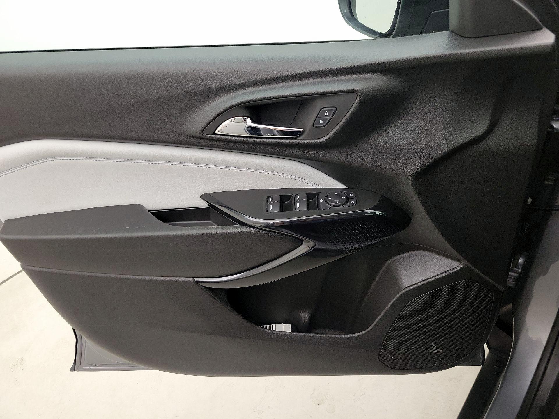 Thumbnail: 2024 Chevrolet Trax - 12