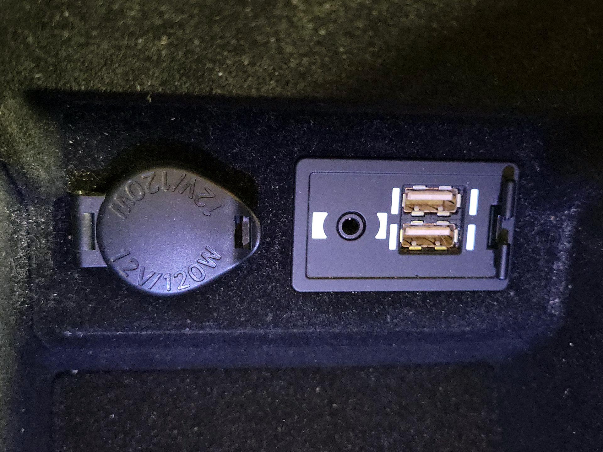 Thumbnail: 2016 Lexus ES - 19