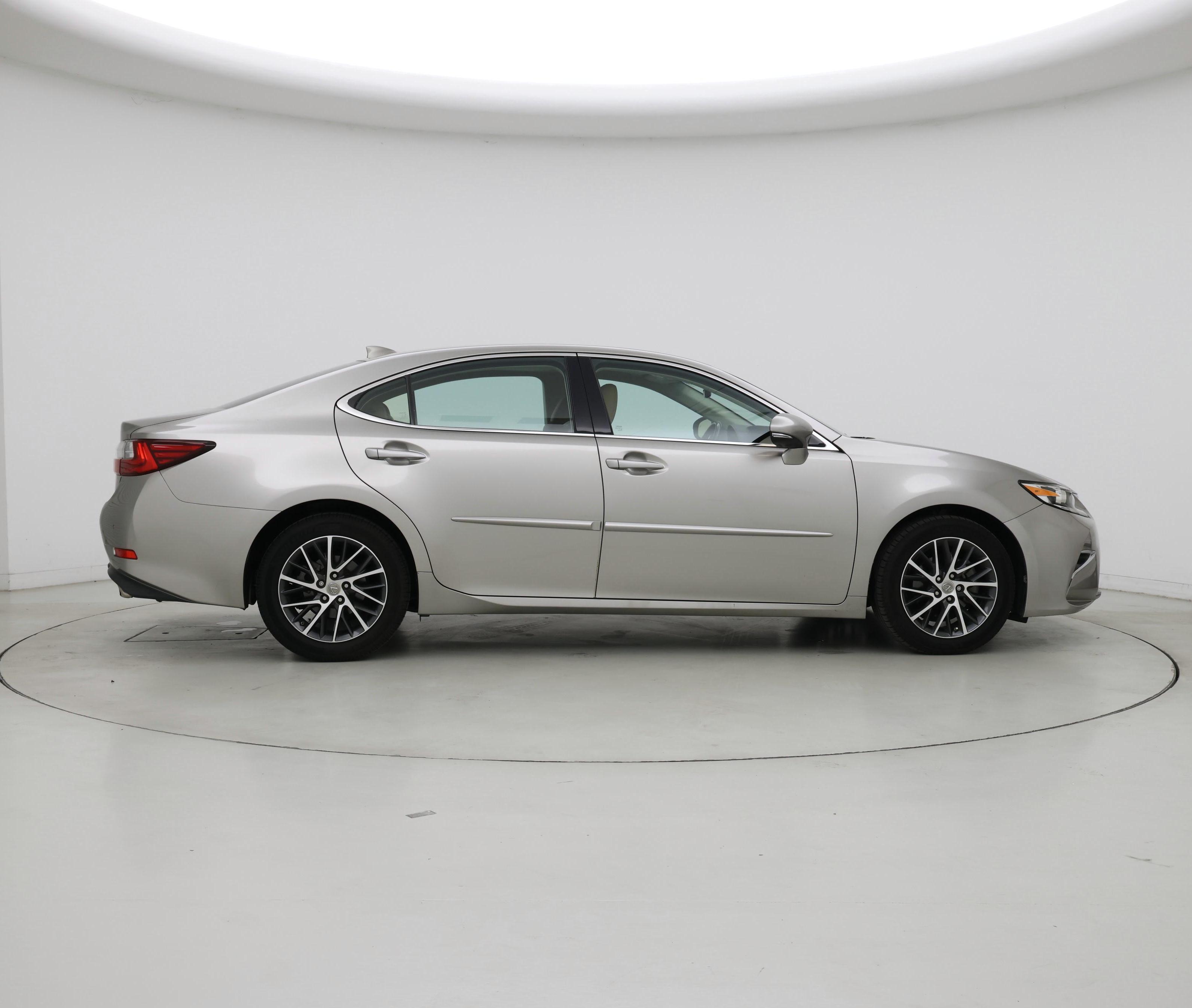 Thumbnail: 2016 Lexus ES - 7
