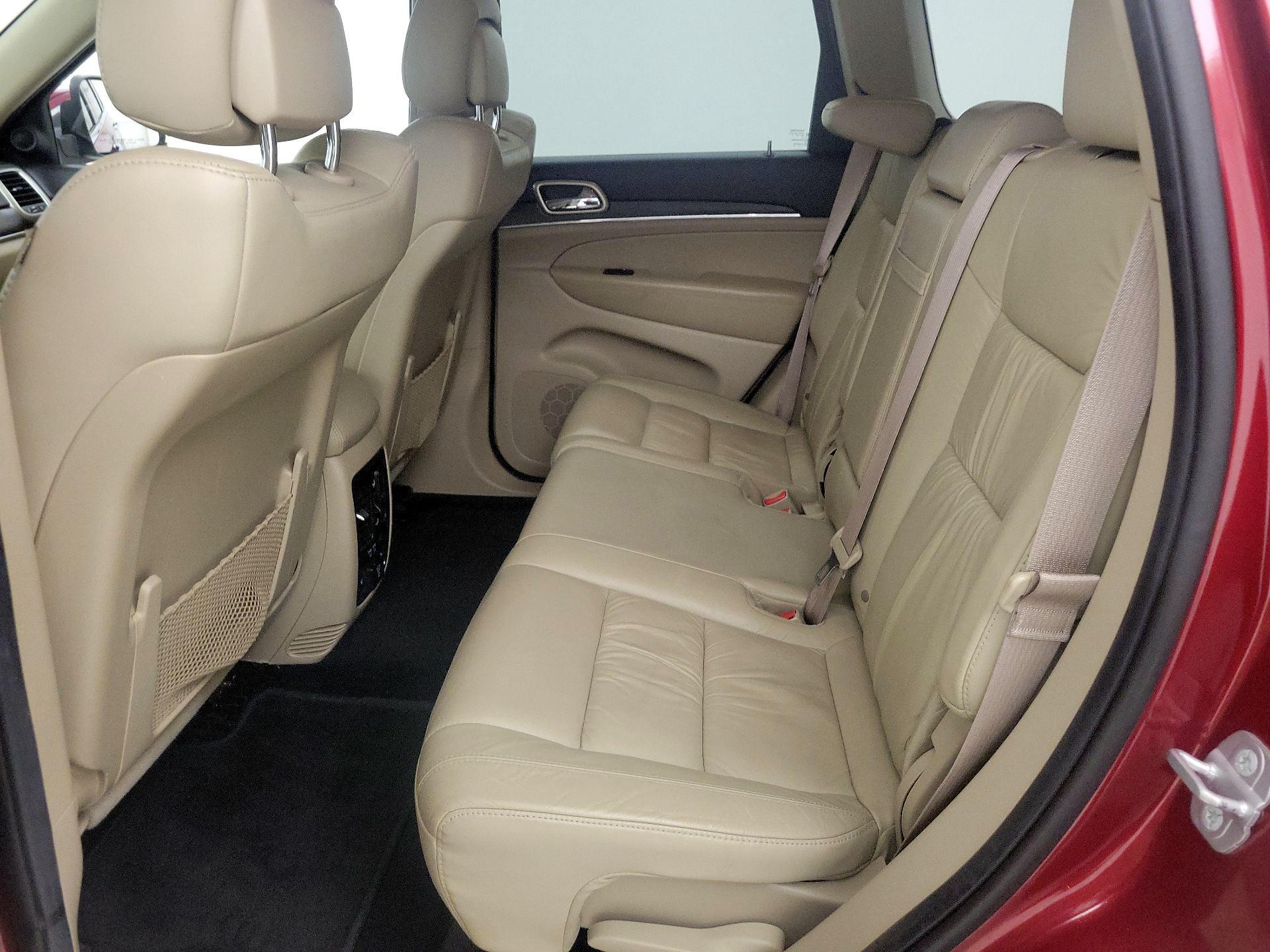 Thumbnail: 2014 Jeep Grand Cherokee - 19