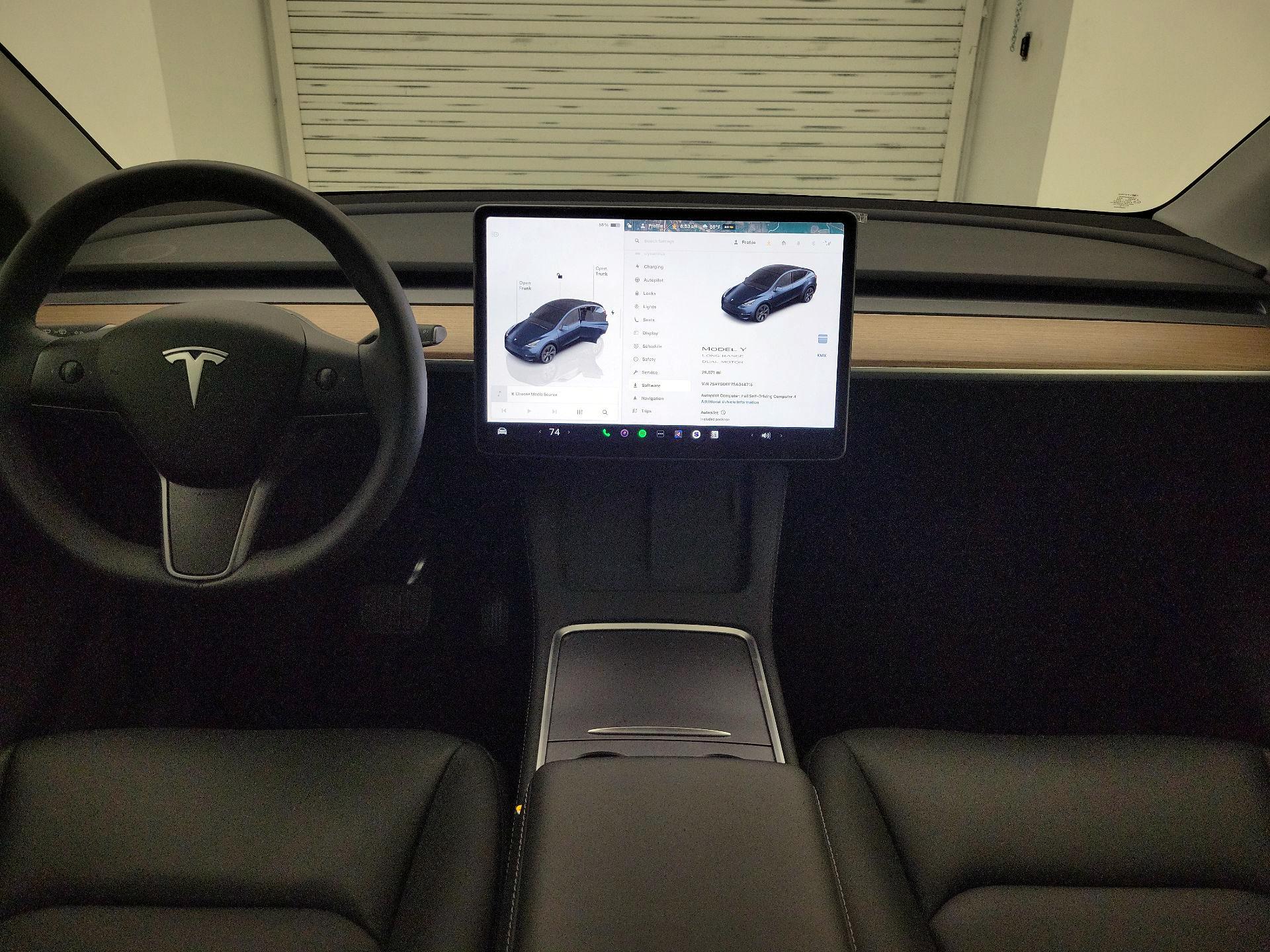 Thumbnail: 2025 Tesla Model Y - 9