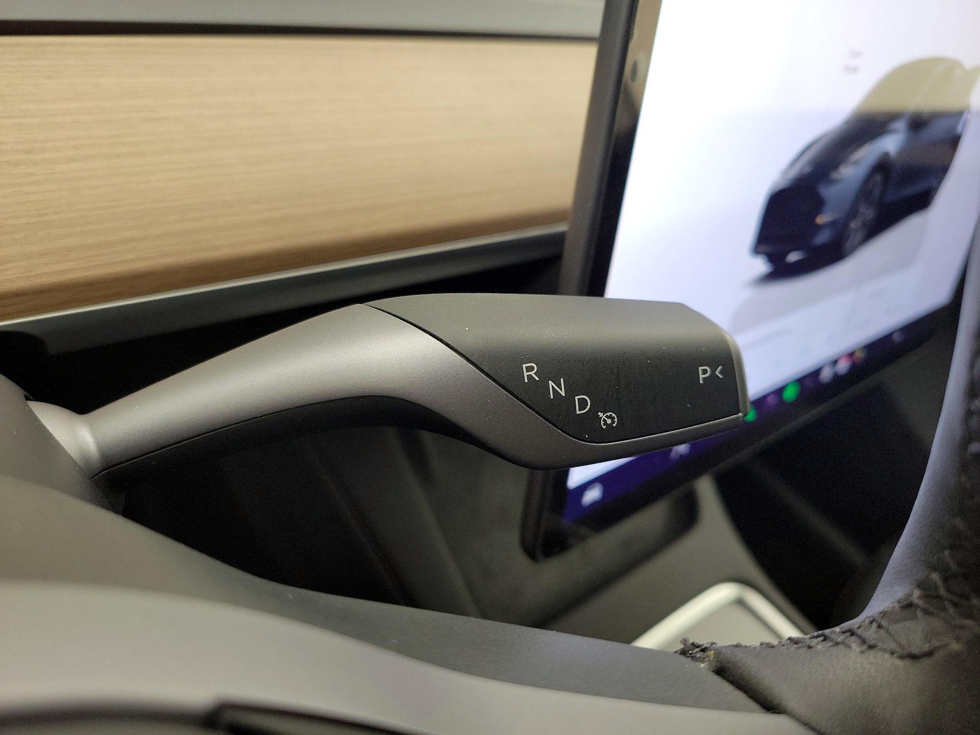 Thumbnail: 2025 Tesla Model Y - 17