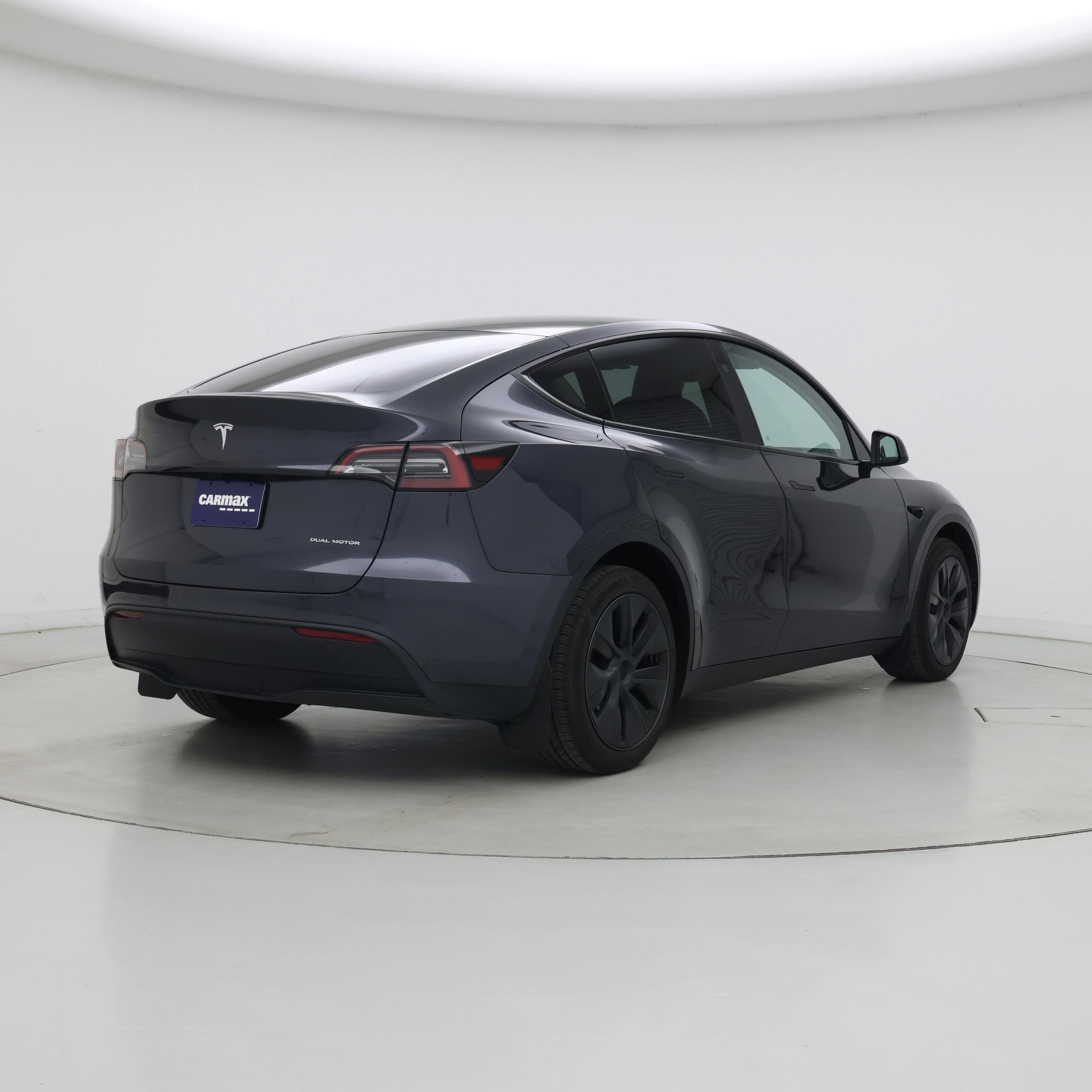 Thumbnail: 2025 Tesla Model Y - 8