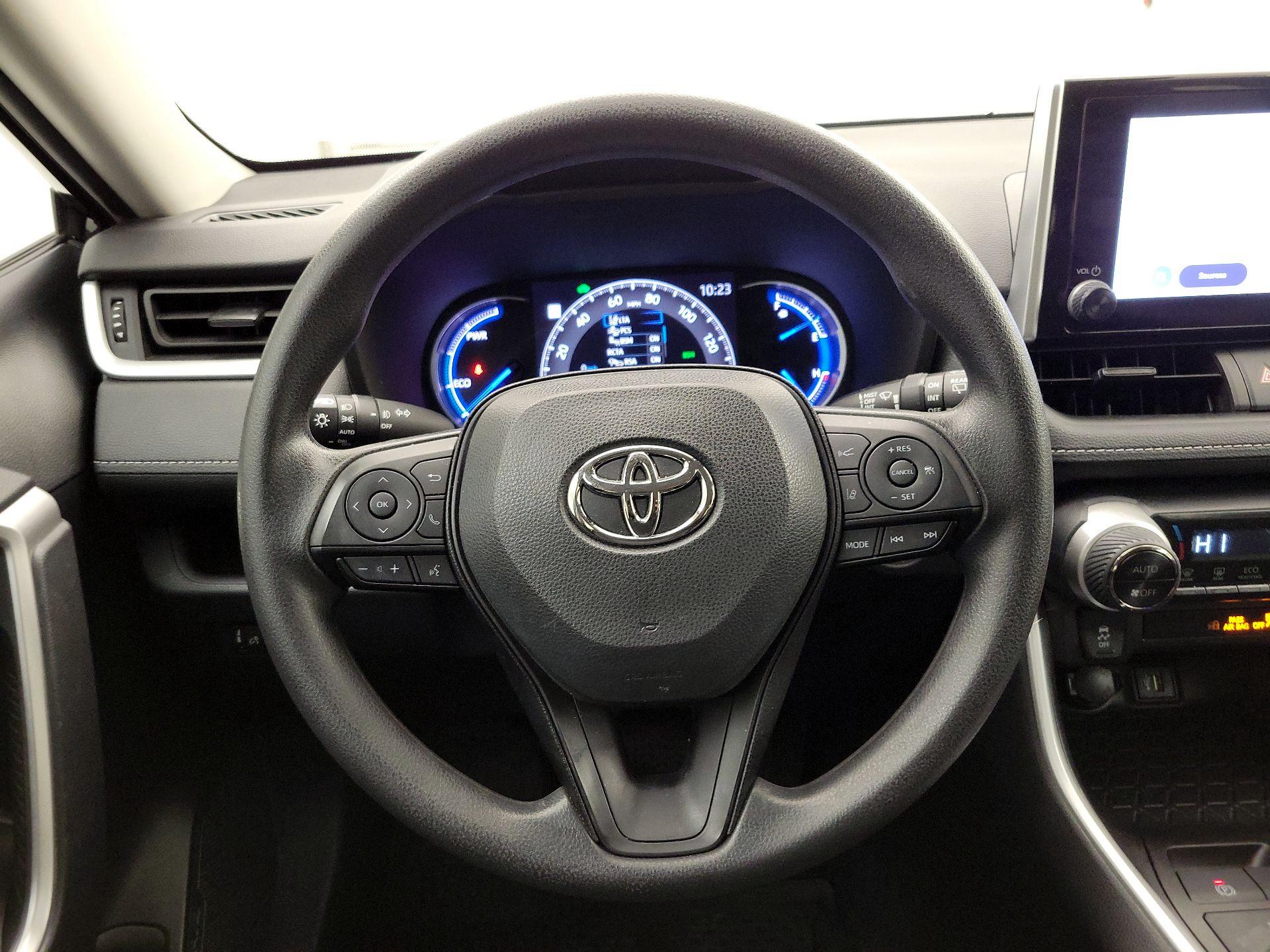 Thumbnail: 2023 Toyota RAV4 - 10