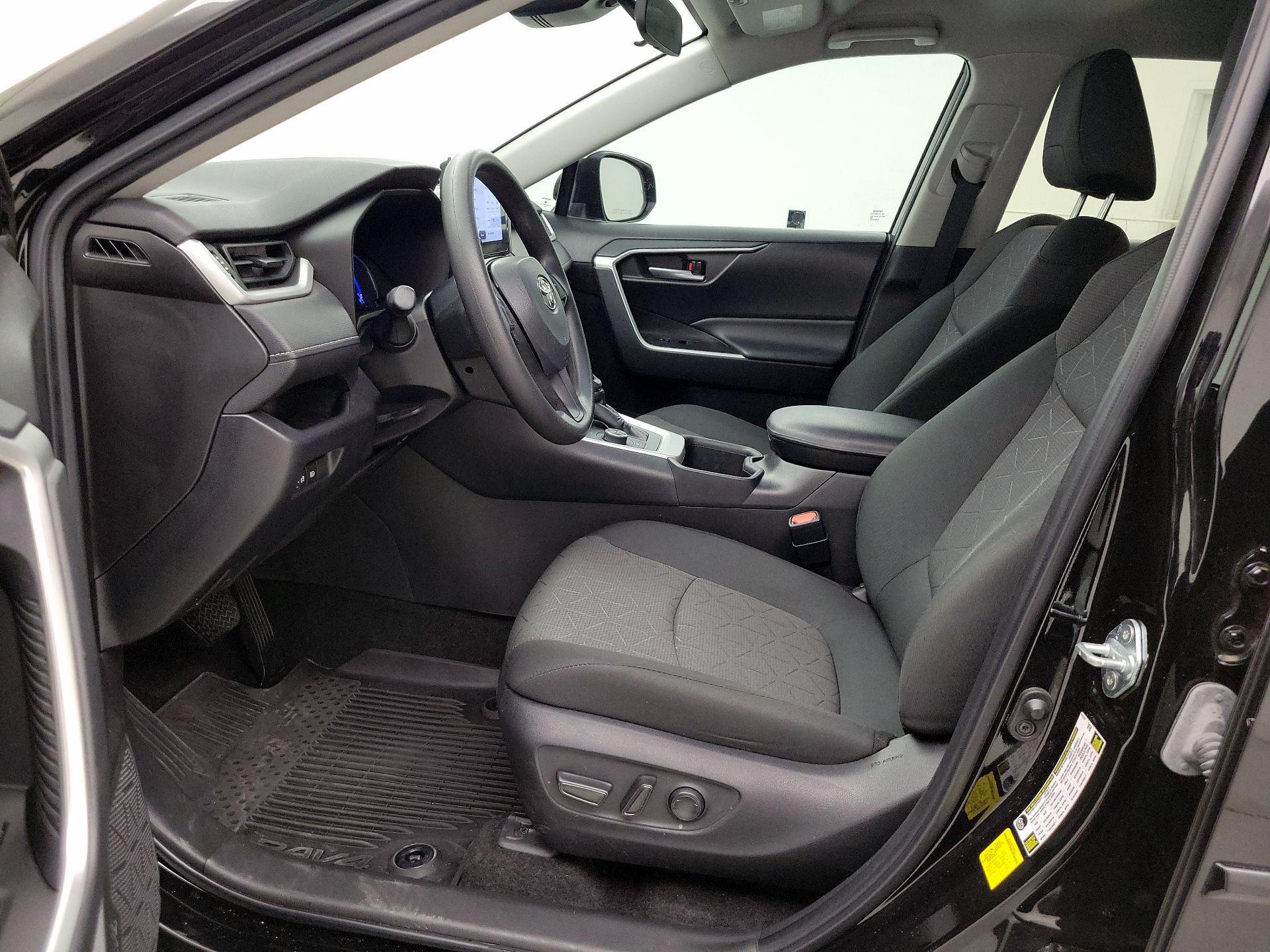 Thumbnail: 2023 Toyota RAV4 - 11