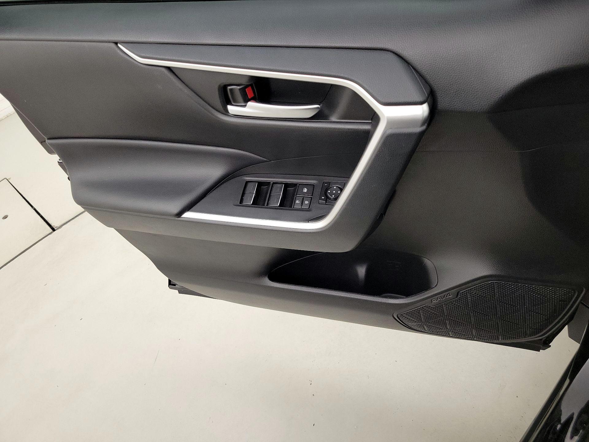 Thumbnail: 2023 Toyota RAV4 - 12