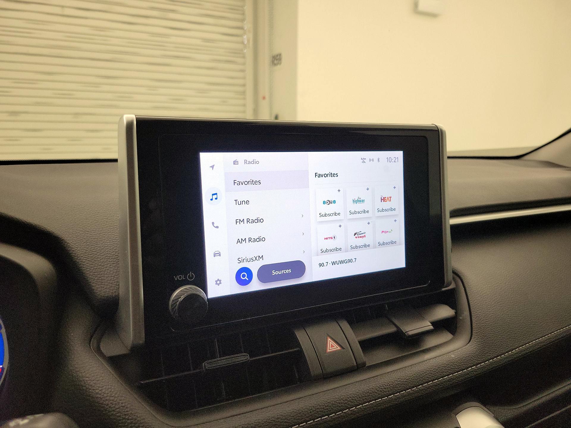 Thumbnail: 2023 Toyota RAV4 - 15