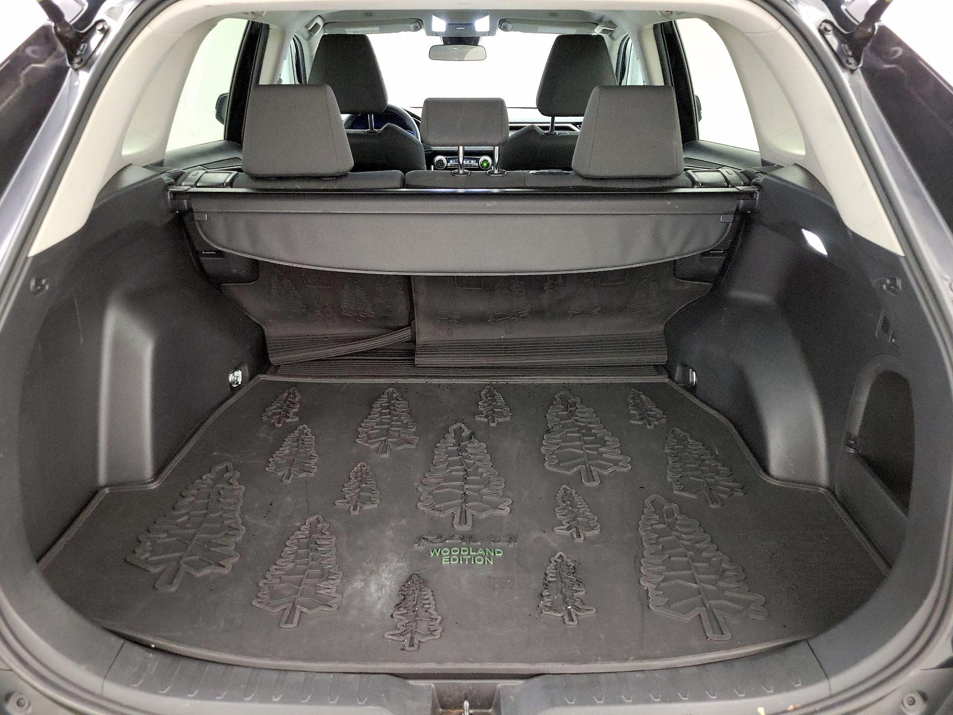 Thumbnail: 2023 Toyota RAV4 - 20