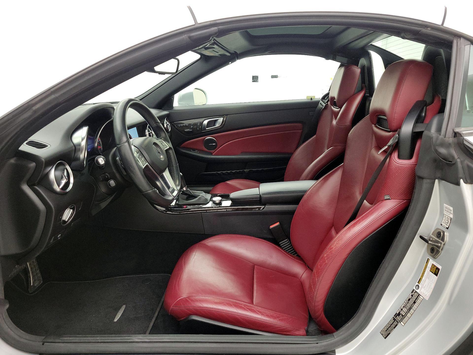 Thumbnail: 2015 Mercedes-Benz SLK - 11