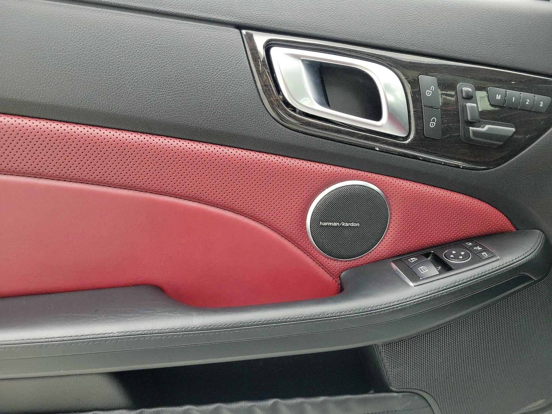 Thumbnail: 2015 Mercedes-Benz SLK - 12