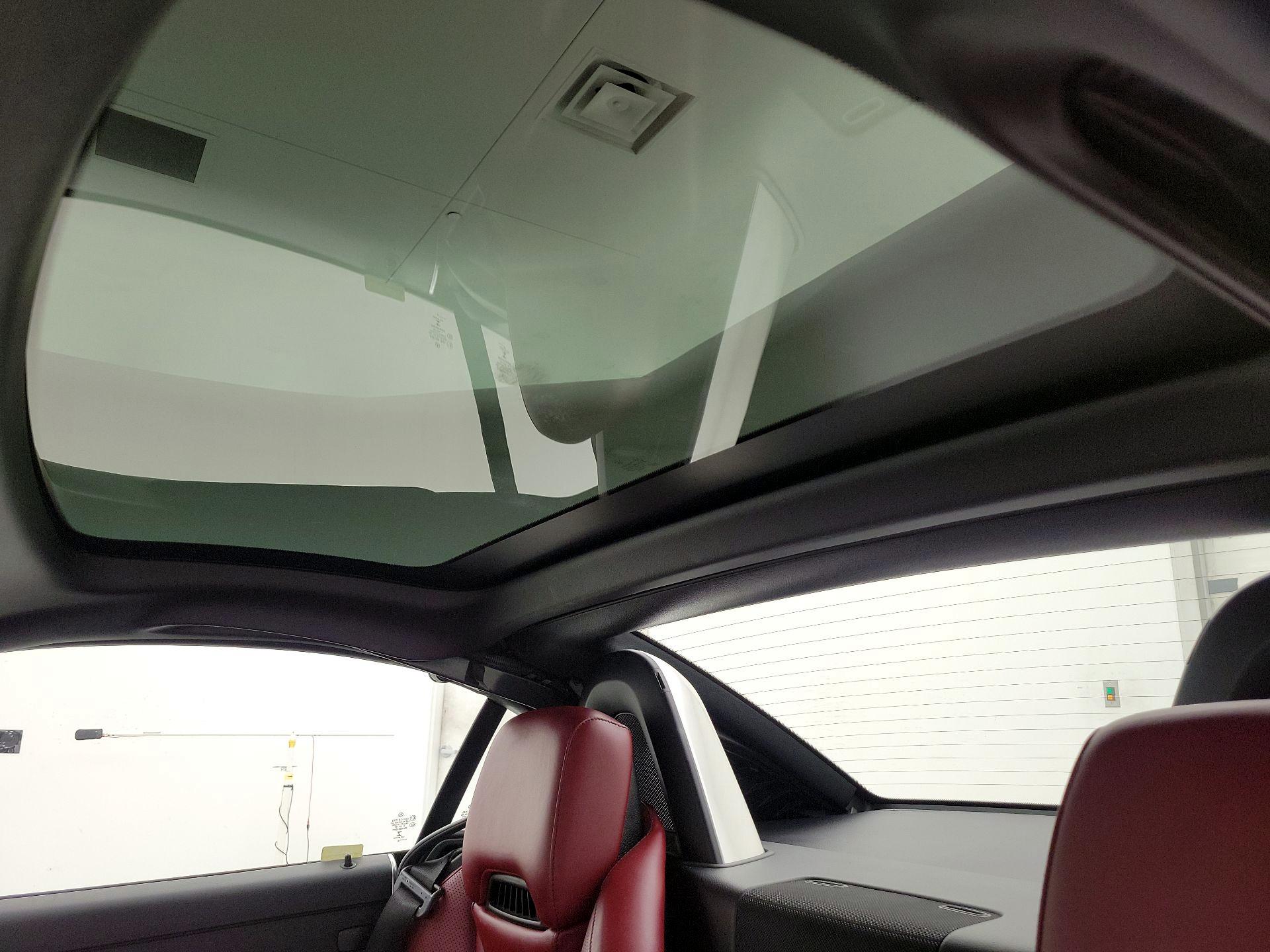 Thumbnail: 2015 Mercedes-Benz SLK - 18