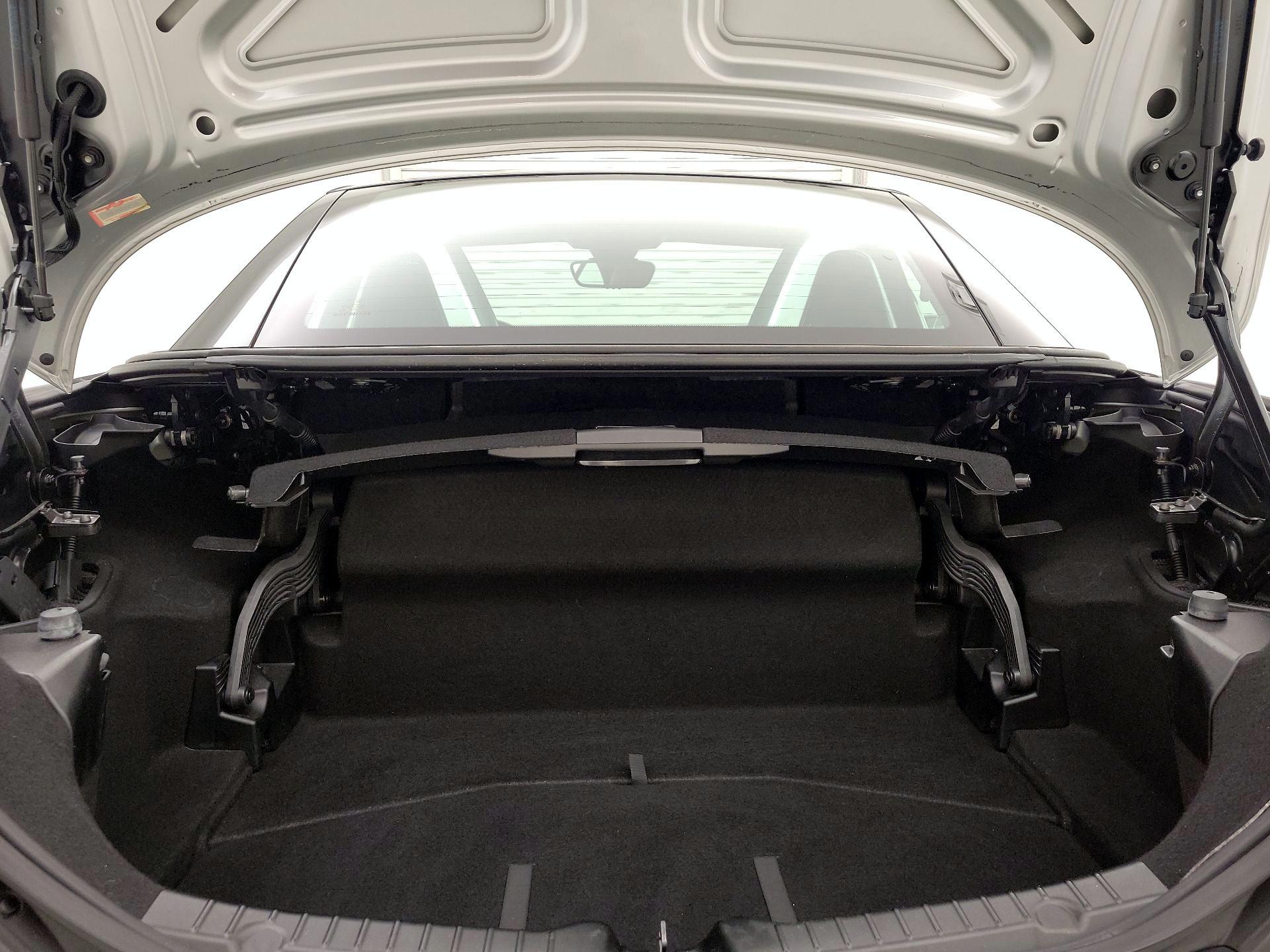 Thumbnail: 2015 Mercedes-Benz SLK - 19