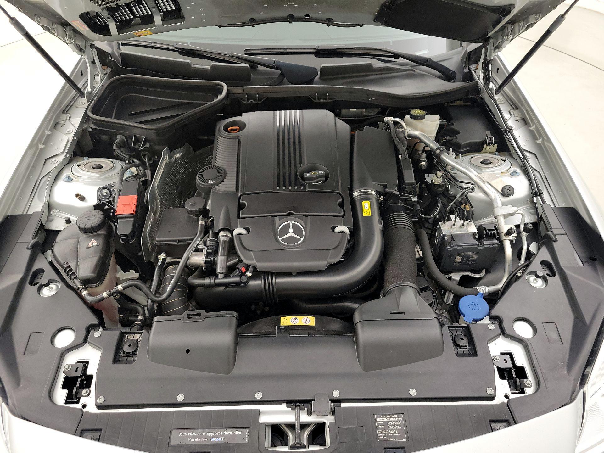 Thumbnail: 2015 Mercedes-Benz SLK - 20