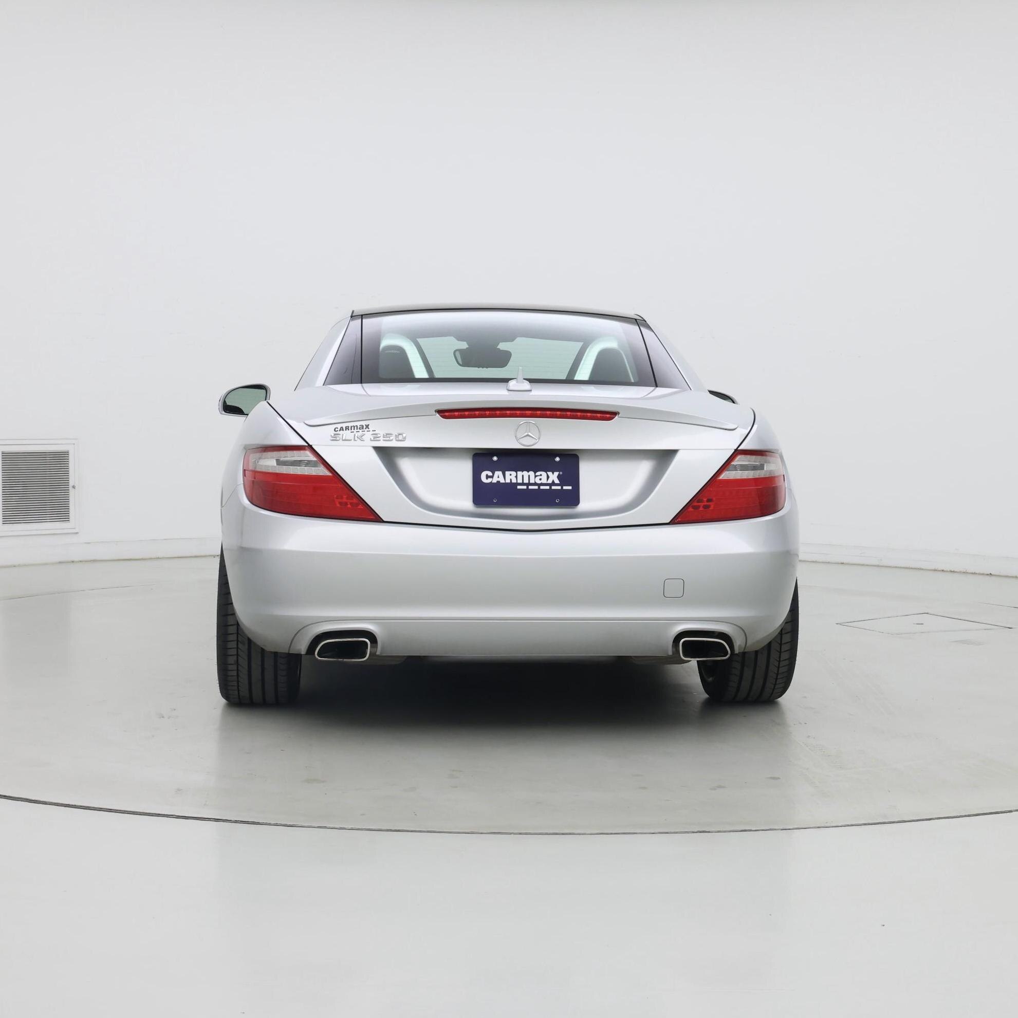 Thumbnail: 2015 Mercedes-Benz SLK - 6