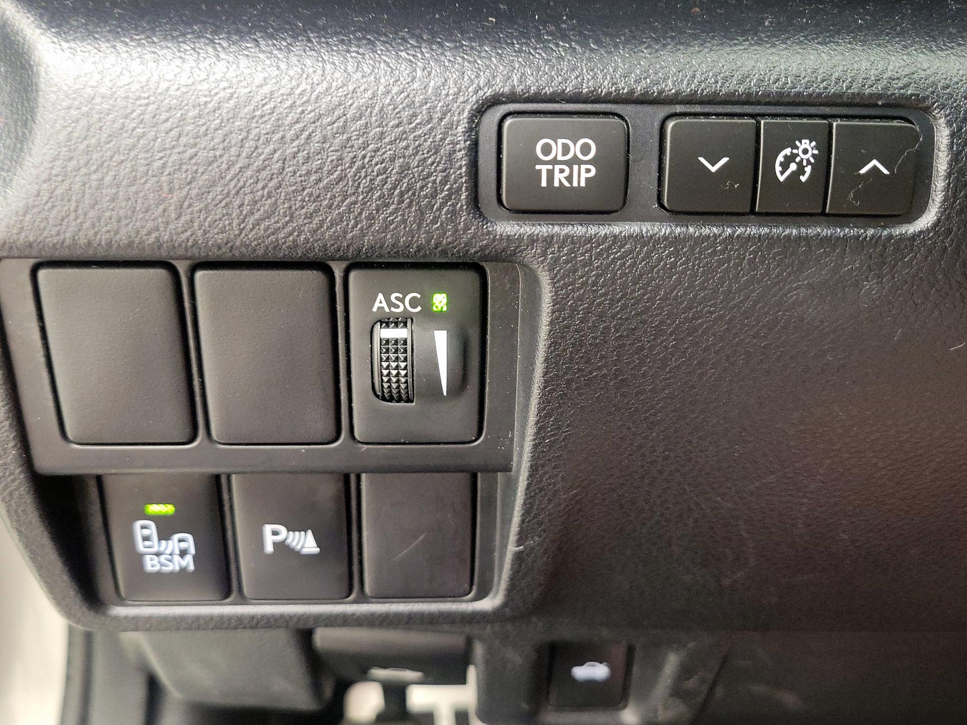 Thumbnail: 2016 Lexus RC - 13