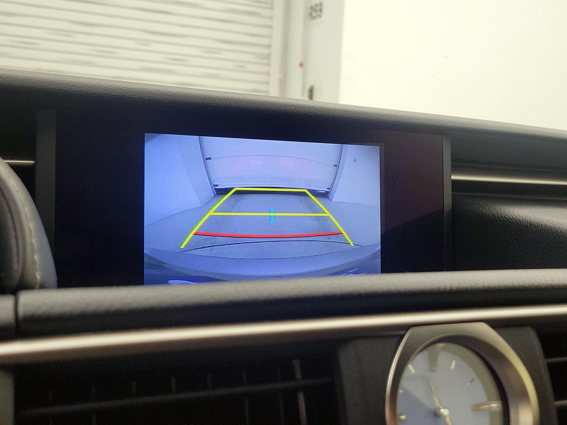 Thumbnail: 2016 Lexus RC - 15