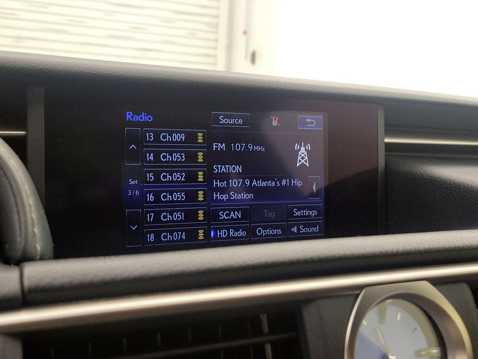 Thumbnail: 2016 Lexus RC - 16