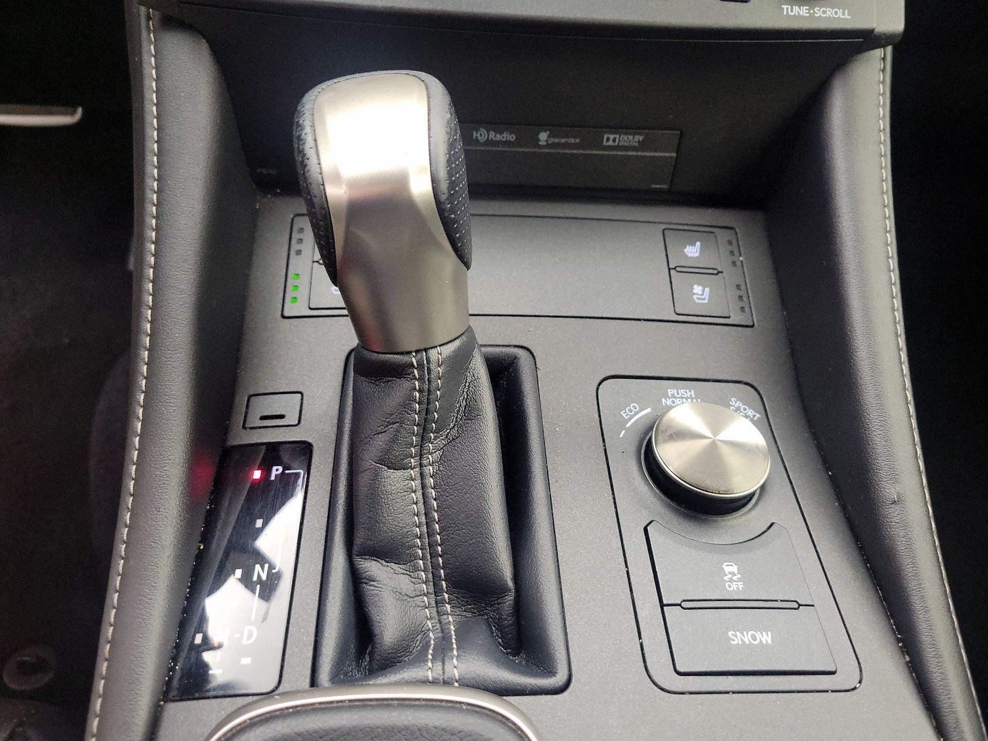 Thumbnail: 2016 Lexus RC - 18