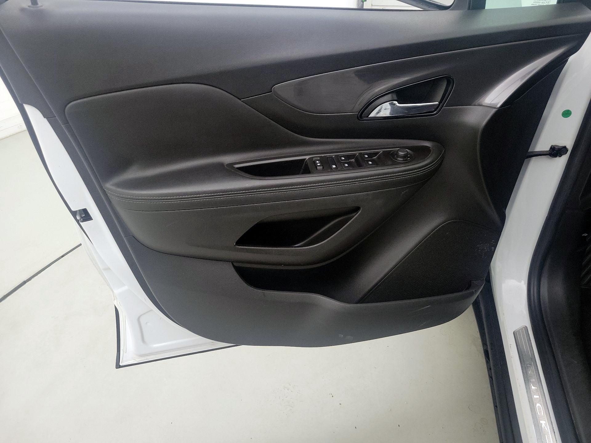 Thumbnail: 2020 Buick Encore - 12