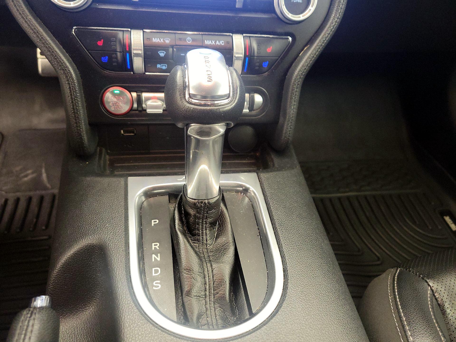 Thumbnail: 2022 Ford Mustang - 17