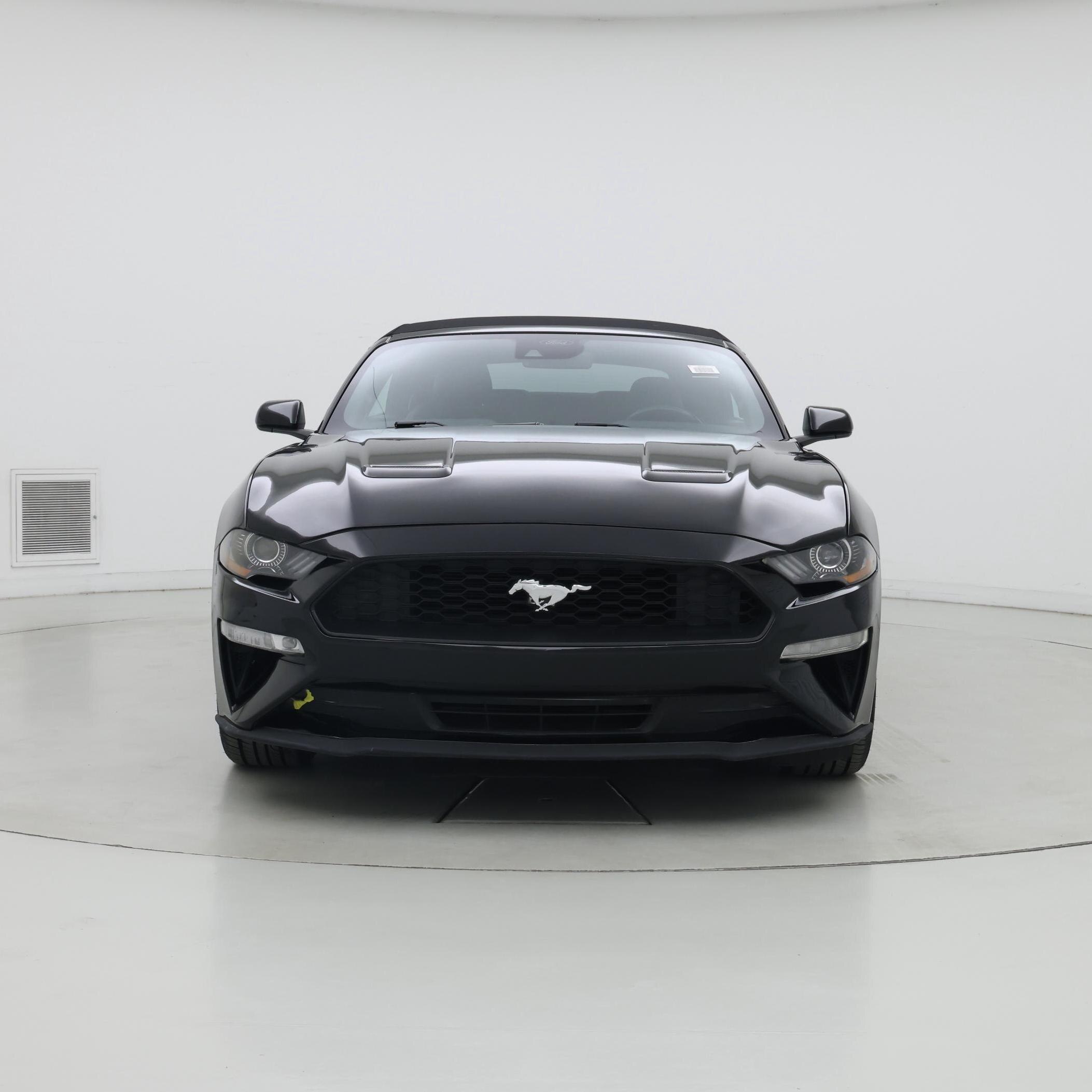 Thumbnail: 2022 Ford Mustang - 5