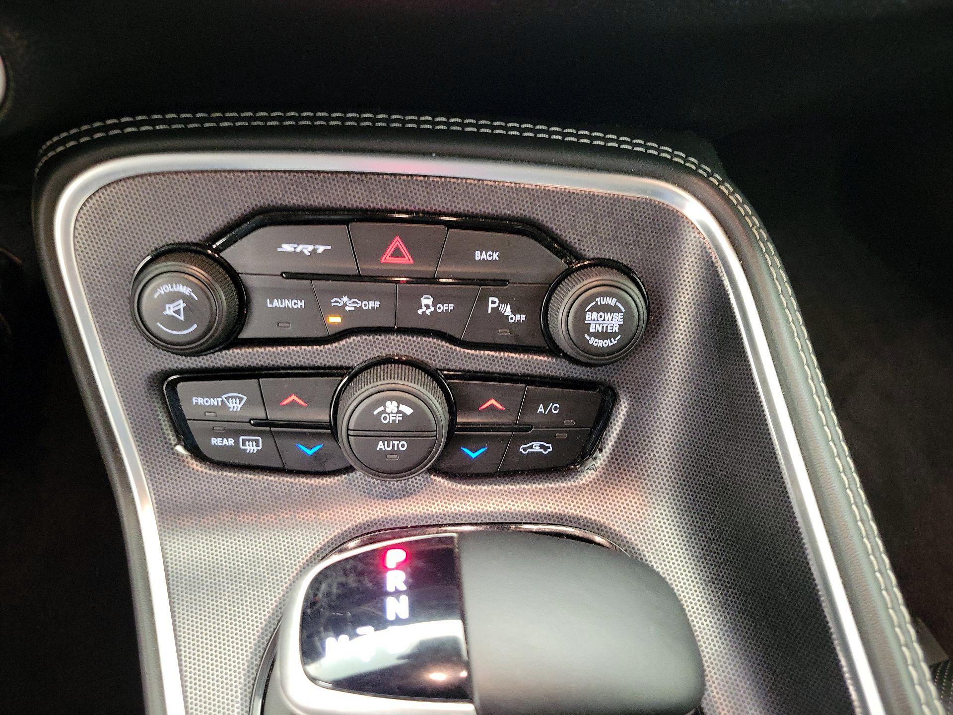 Thumbnail: 2016 Dodge Challenger - 17