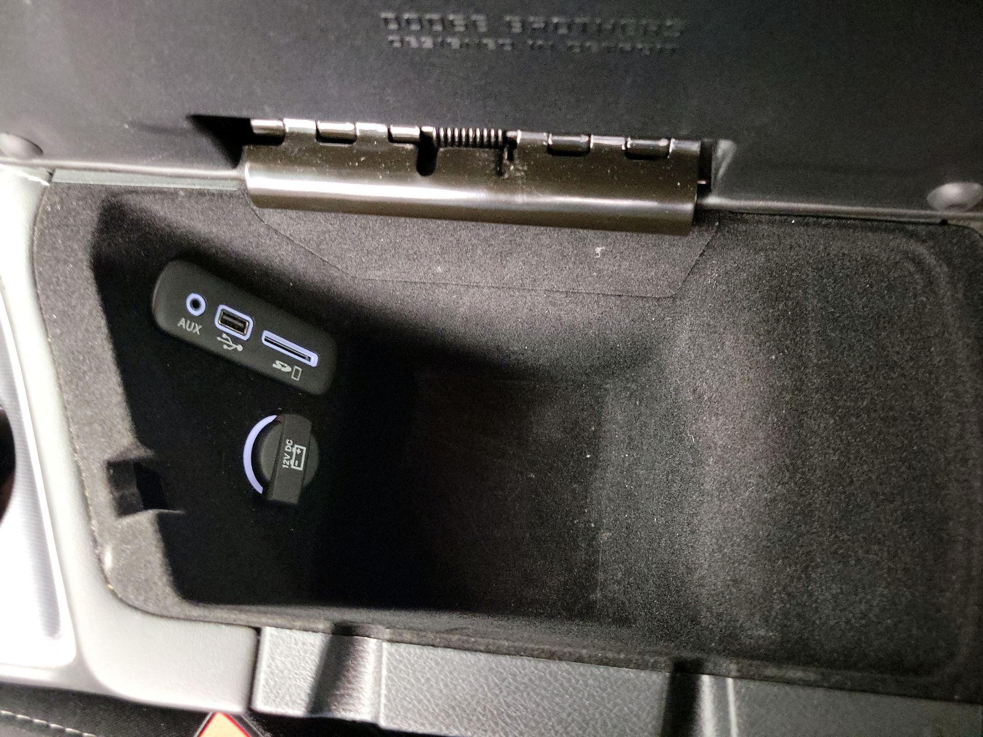 Thumbnail: 2016 Dodge Challenger - 19