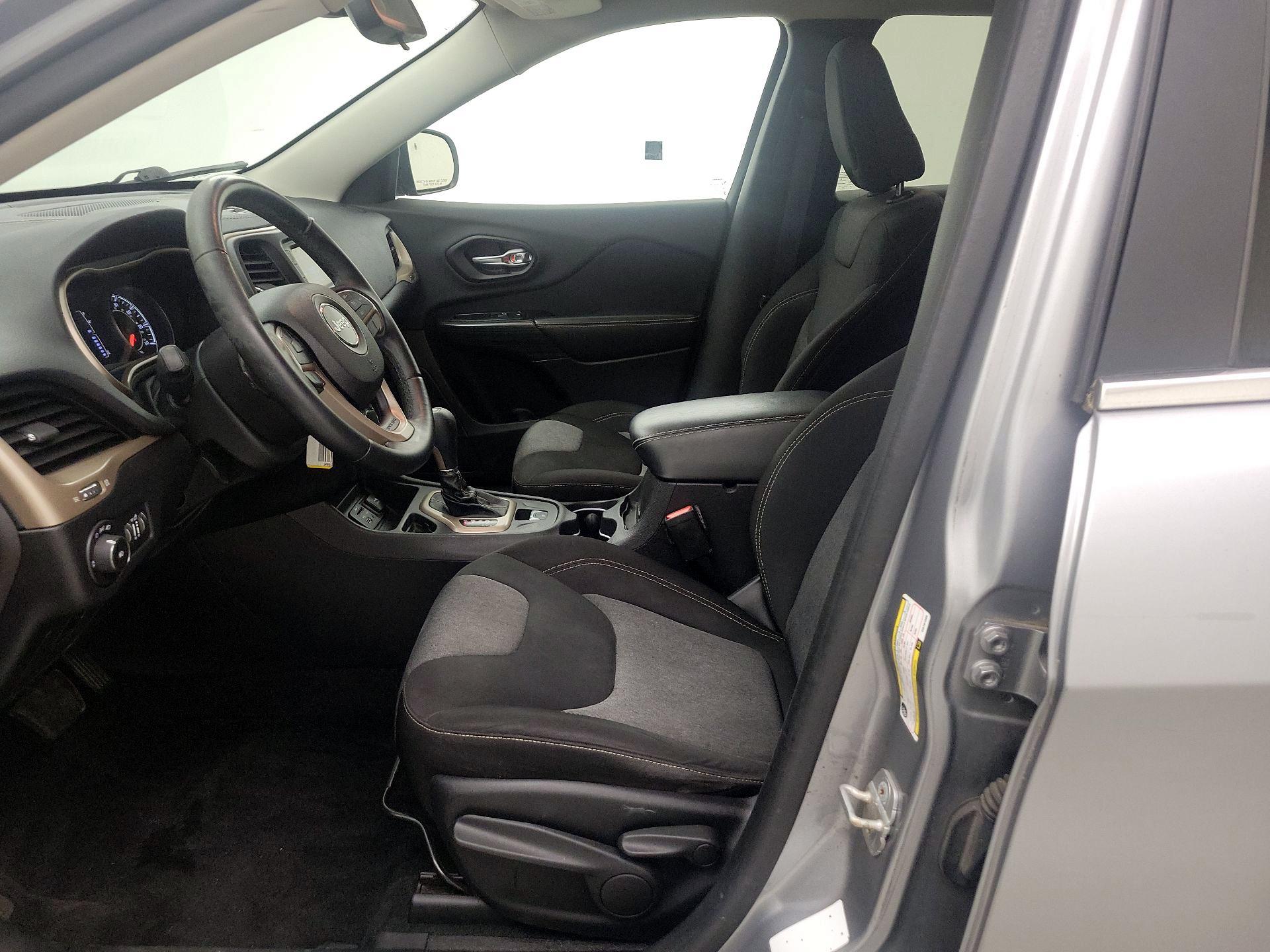 Thumbnail: 2014 Jeep Cherokee - 11