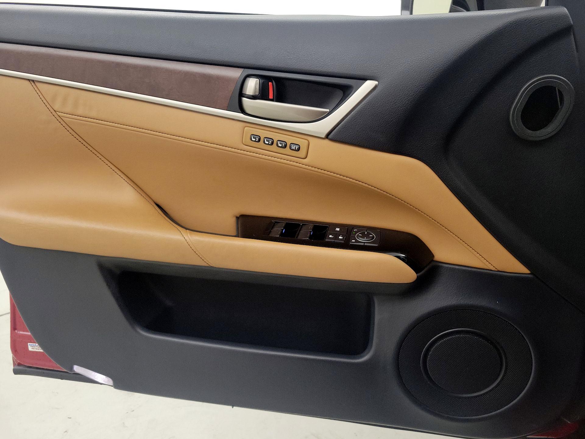 Thumbnail: 2015 Lexus GS - 12